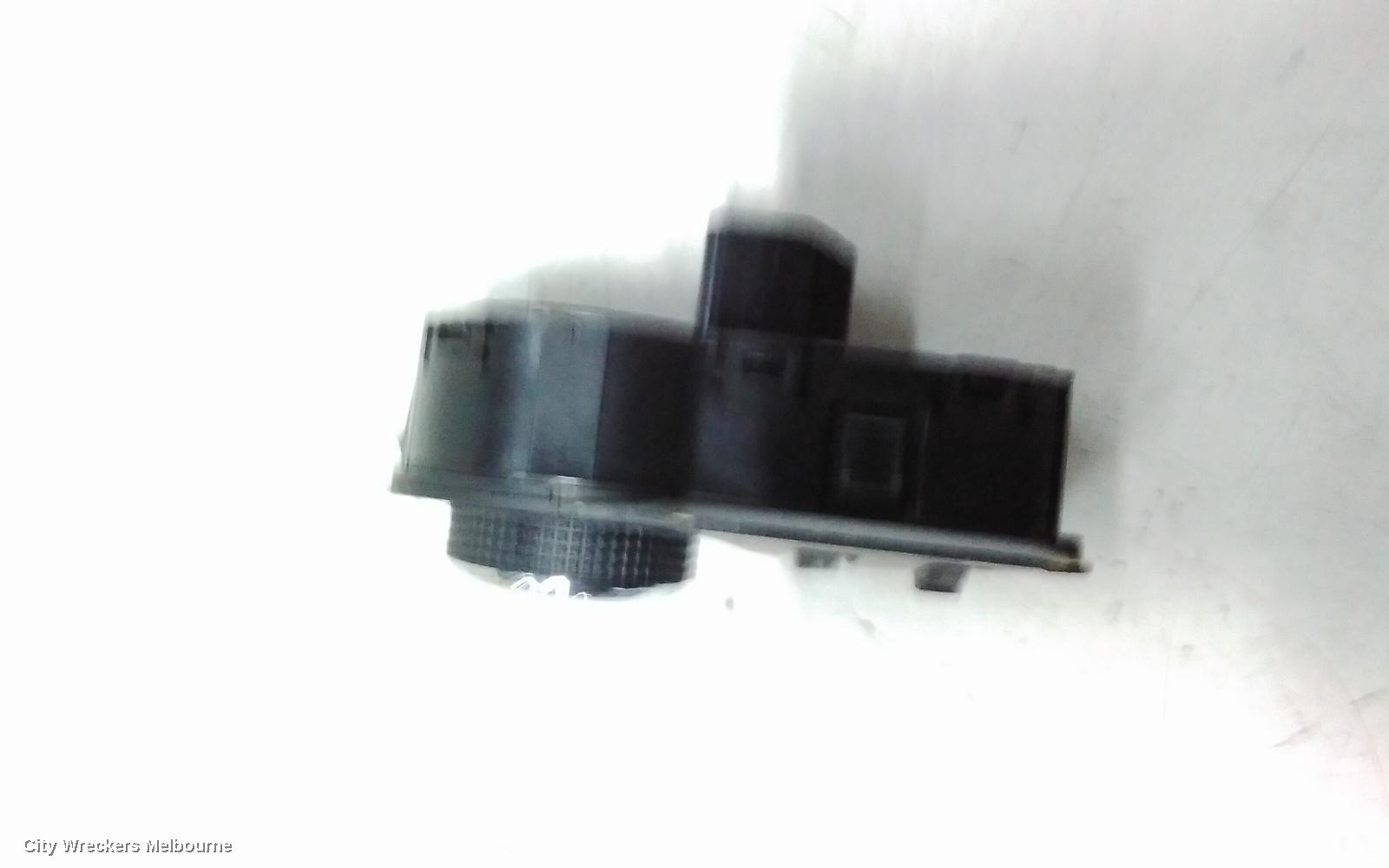 HOLDEN ASTRA COMBINATION SWITCH, BK, HEADLAMP SWTCH, 09/2016 ONWARDS