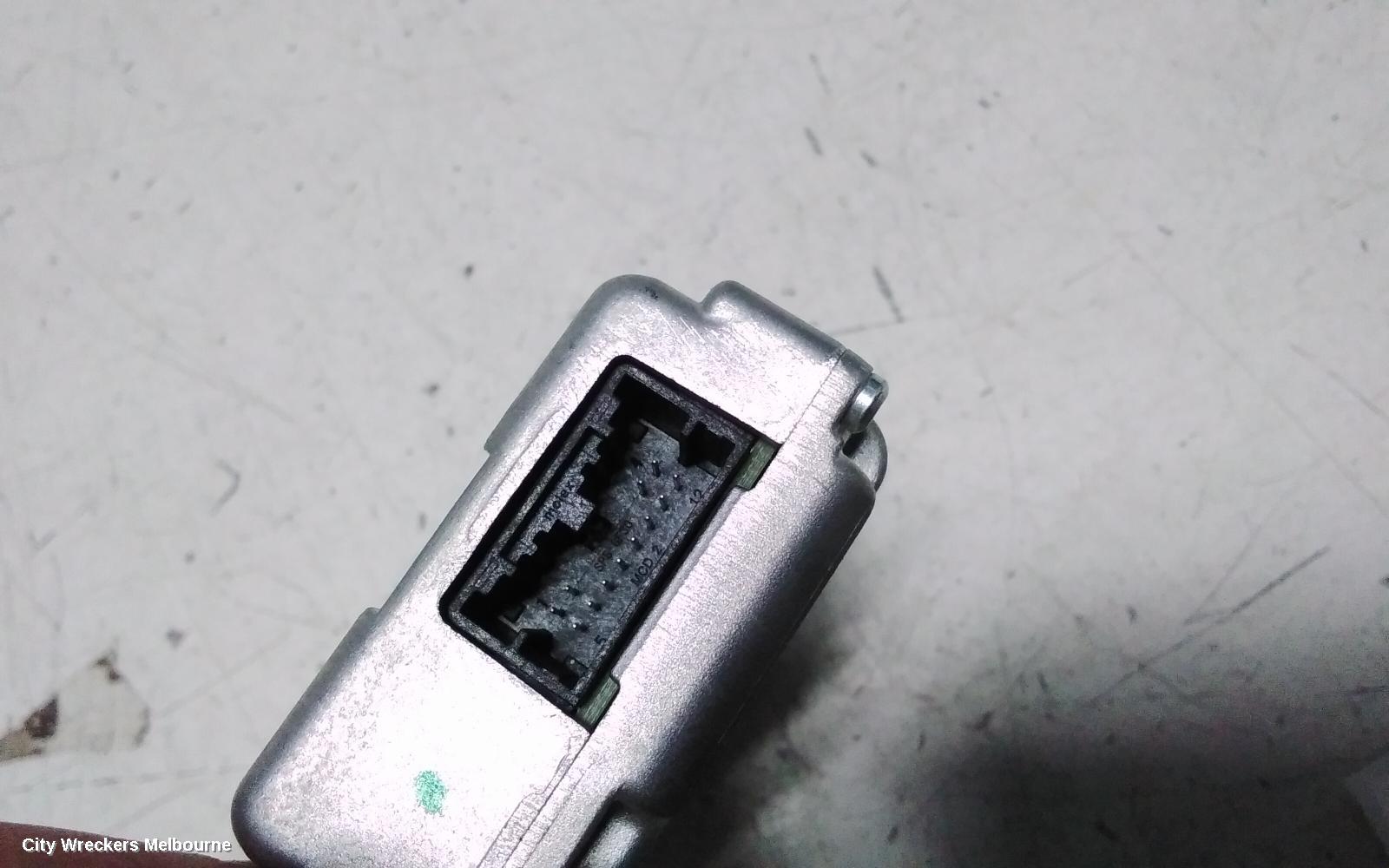 HOLDEN ASTRA REVERSE CAMERA, FRONT CAMERA (WINDSCREEN MOUNTED), BK, 09/2016 - 12/2020