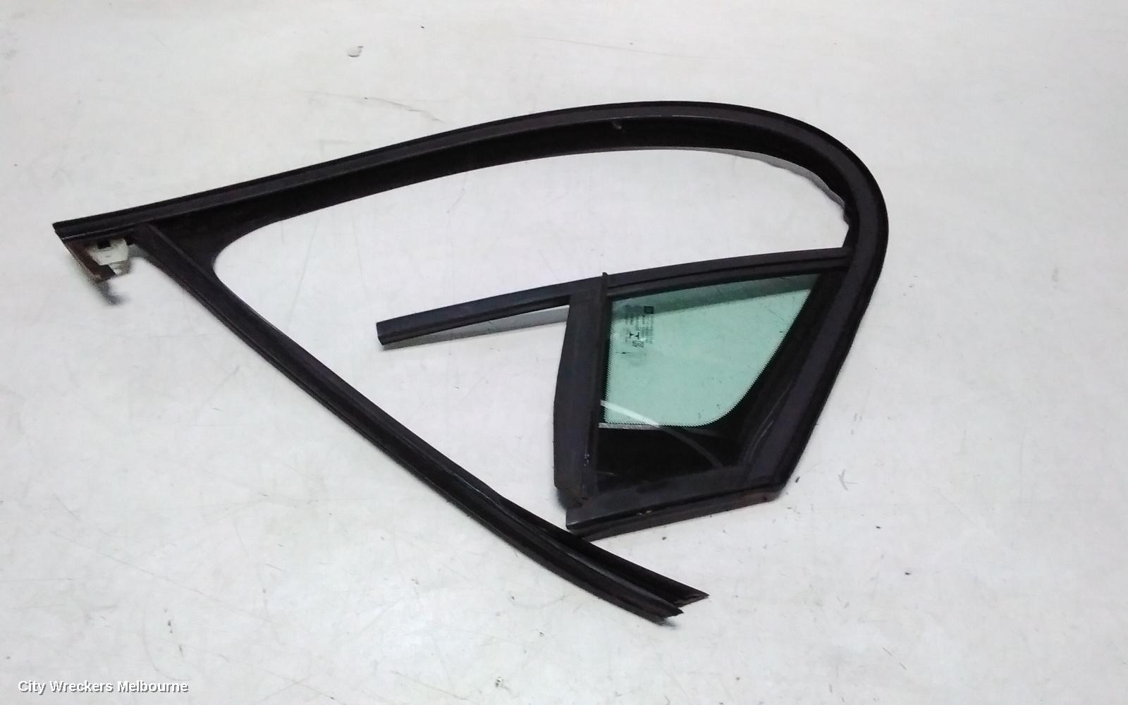 HOLDEN ASTRA RIGHT FRONT 1/4 DOOR GLASS, BK, 5DR HATCH/WAGON, 09/2016 - 12/2020