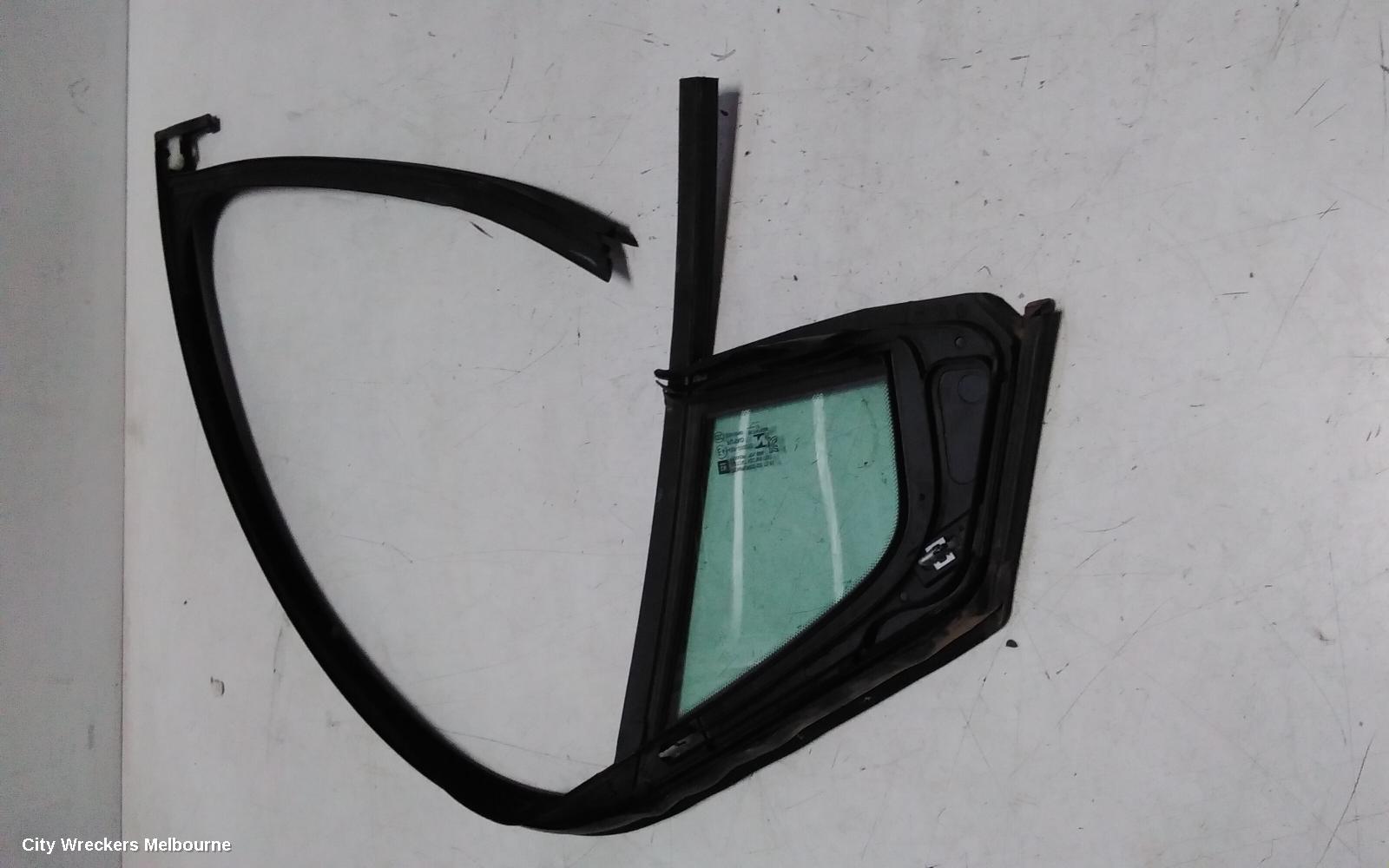 HOLDEN ASTRA RIGHT FRONT 1/4 DOOR GLASS, BK, 5DR HATCH/WAGON, 09/2016 - 12/2020