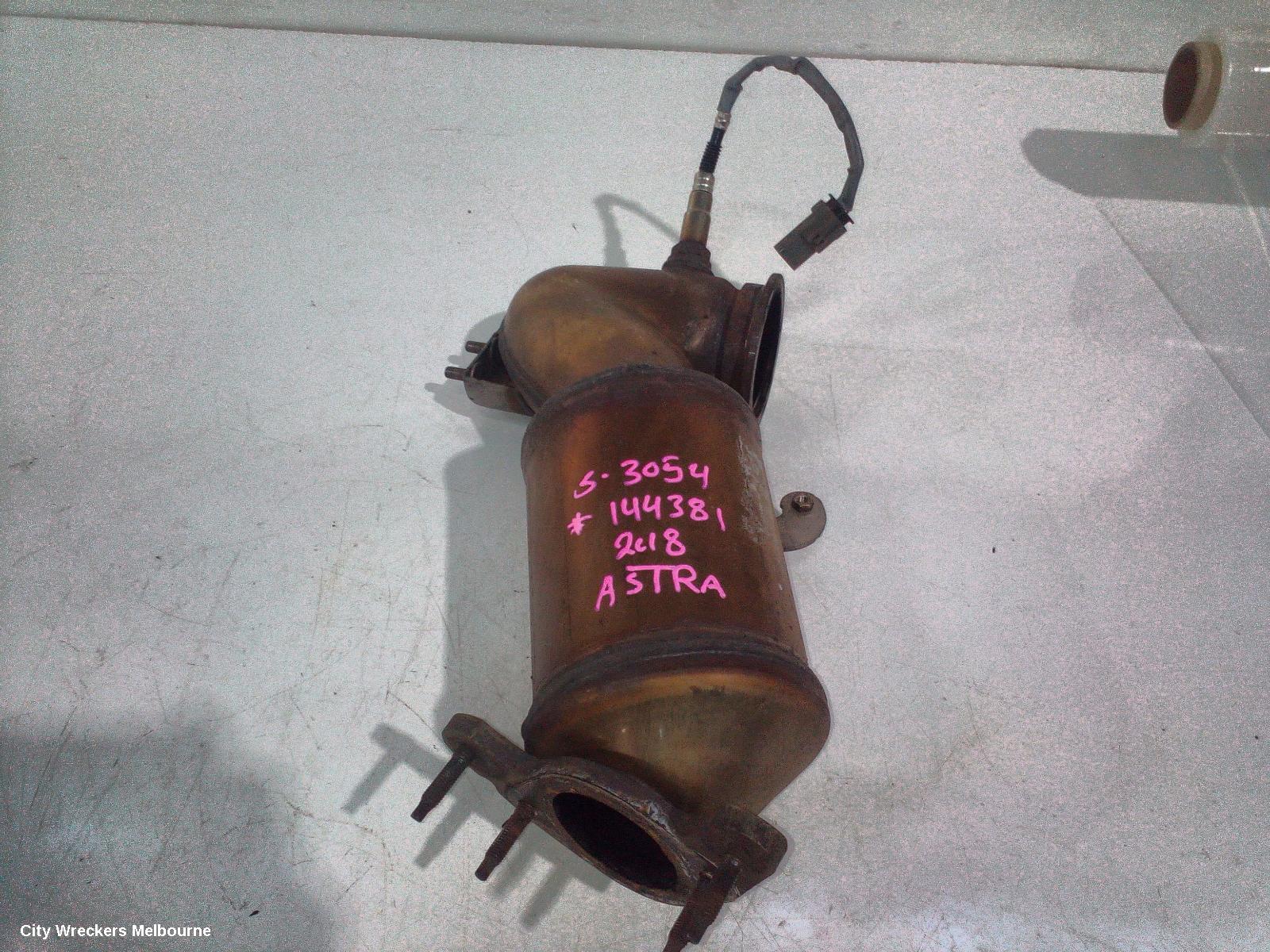 HOLDEN ASTRA CATALYTIC CONVERTER, MANIFOLD, 1.4, PETROL, BK-BL, 09/2016 - 12/2020