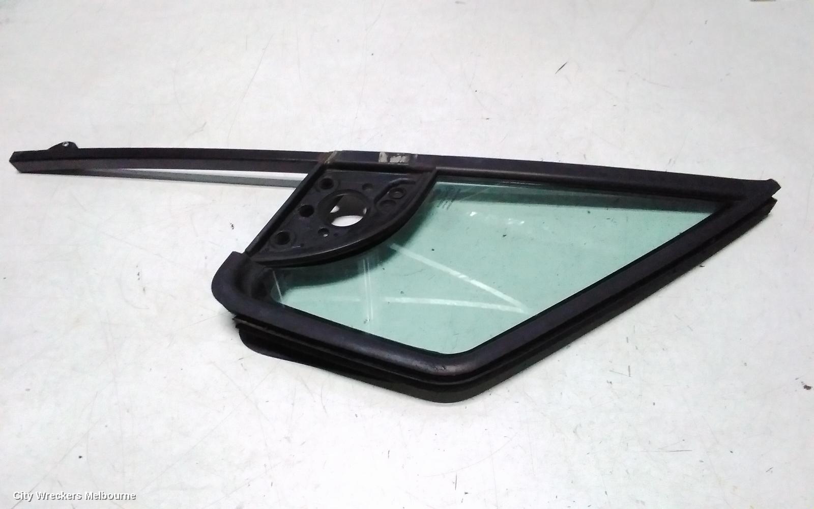 PEUGEOT PARTNER RIGHT FRONT 1/4 DOOR GLASS, VAN 09/2008 - 01/2015