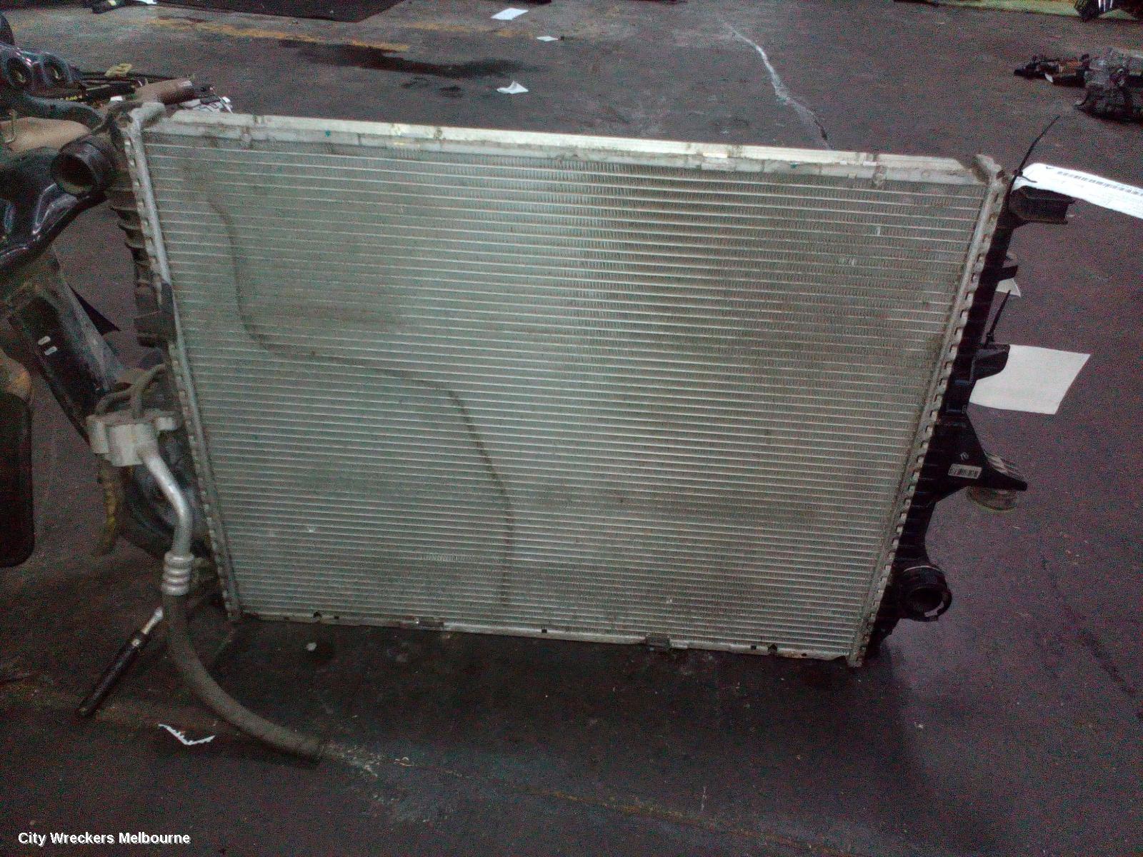 AUDI Q7 RADIATOR, AUTO, 4L, 09/2006 - 08/2015