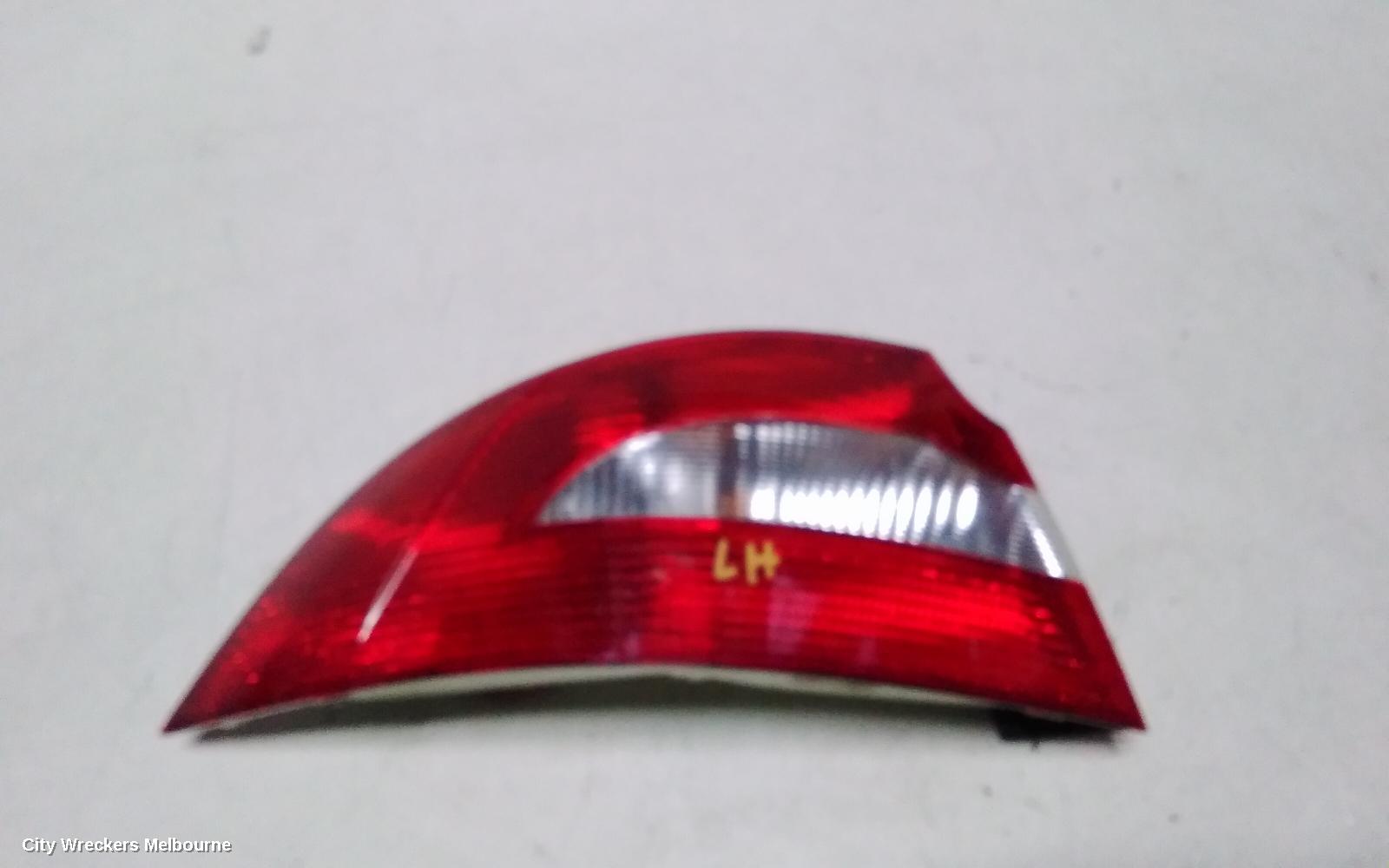 SKODA SUPERB LEFT TAILLIGHT, 3T, SEDAN, 03/2009 - 04/2014