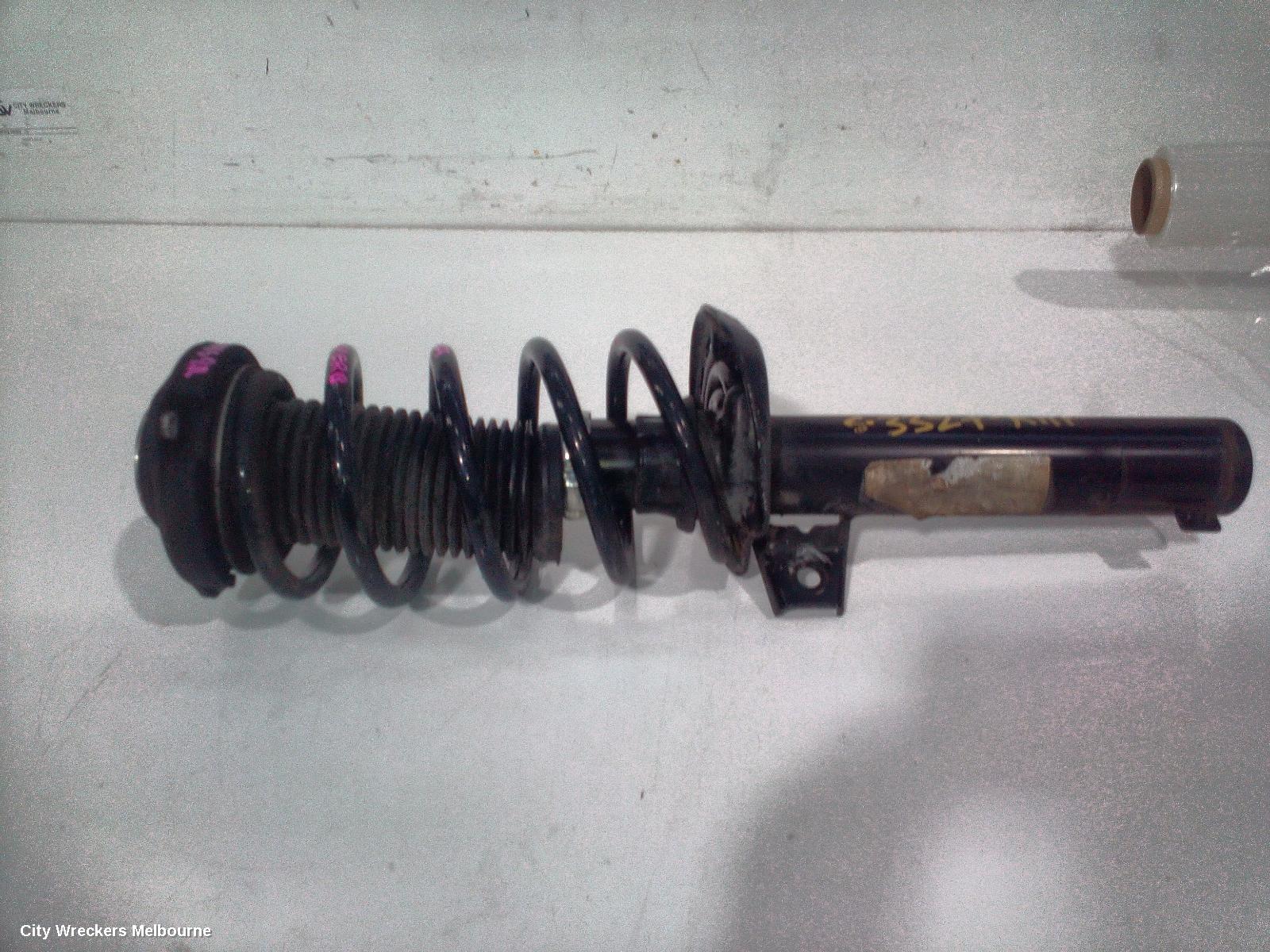 SKODA SUPERB RIGHT FRONT STRUT, 3T, 03/2009 - 12/2015