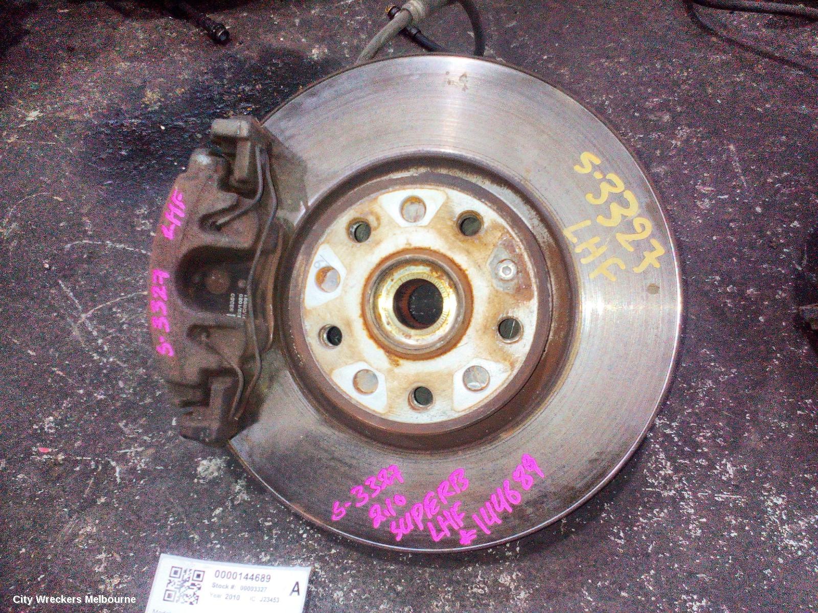 SKODA SUPERB LEFT FRONT HUB ASSEMBLY, FWD, 3T, 03/2009 - 12/2015