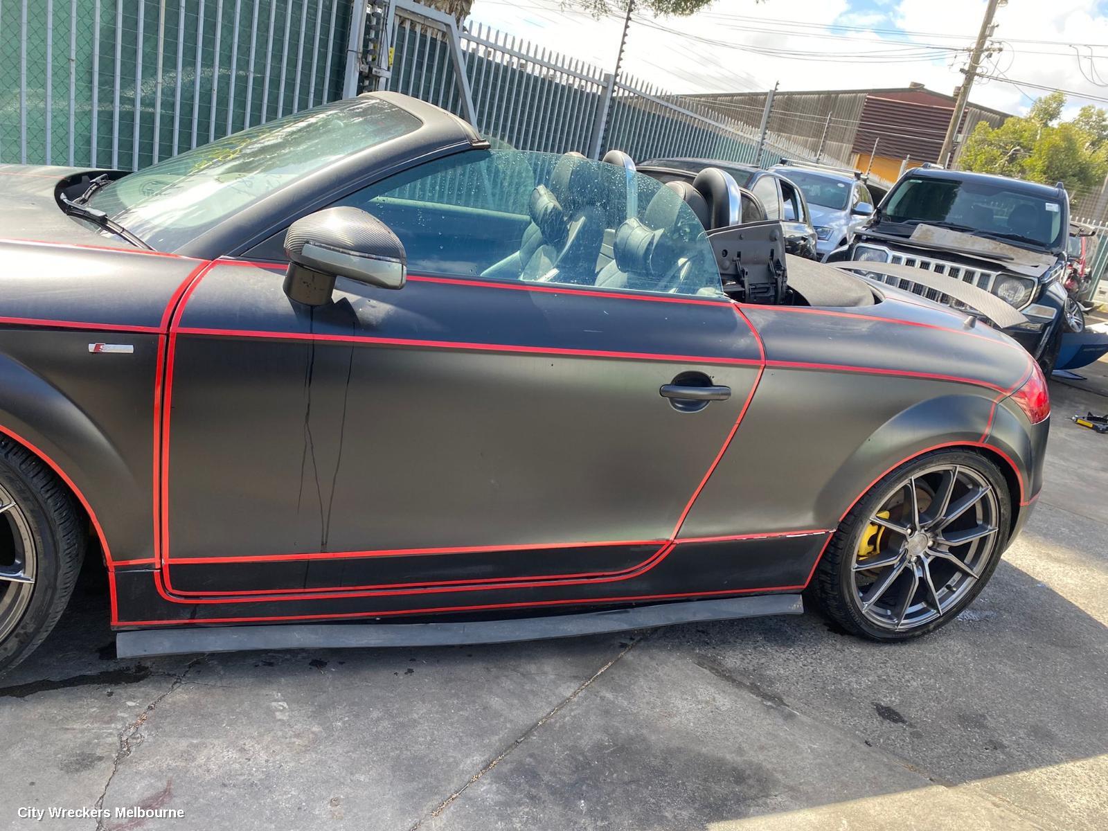 AUDI TT ENGINE COVER