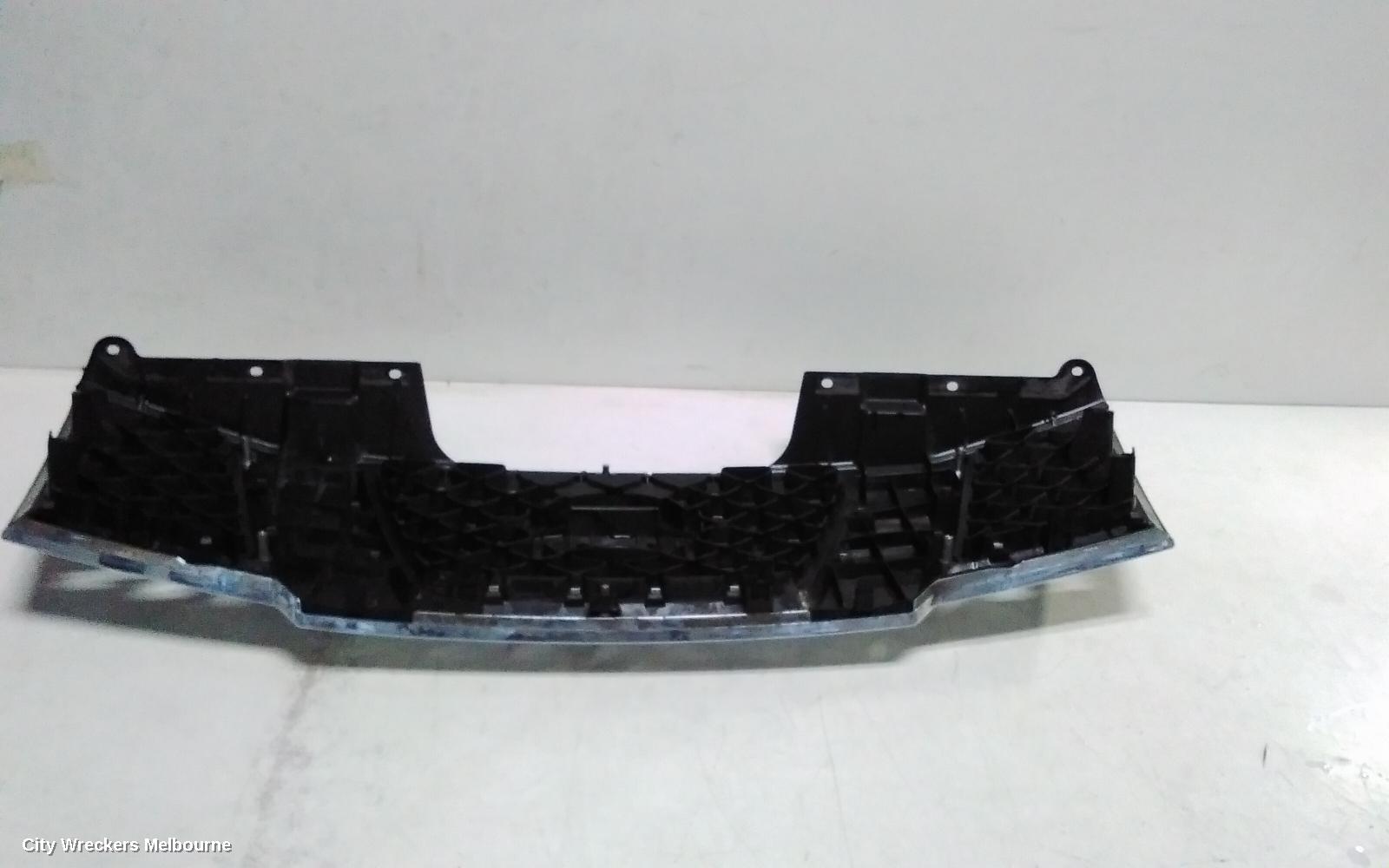 NISSAN NAVARA GRILLE, D40 (VIN VSK), RADIATOR GRILLE, CHROME, 09/2005 - 01/2010