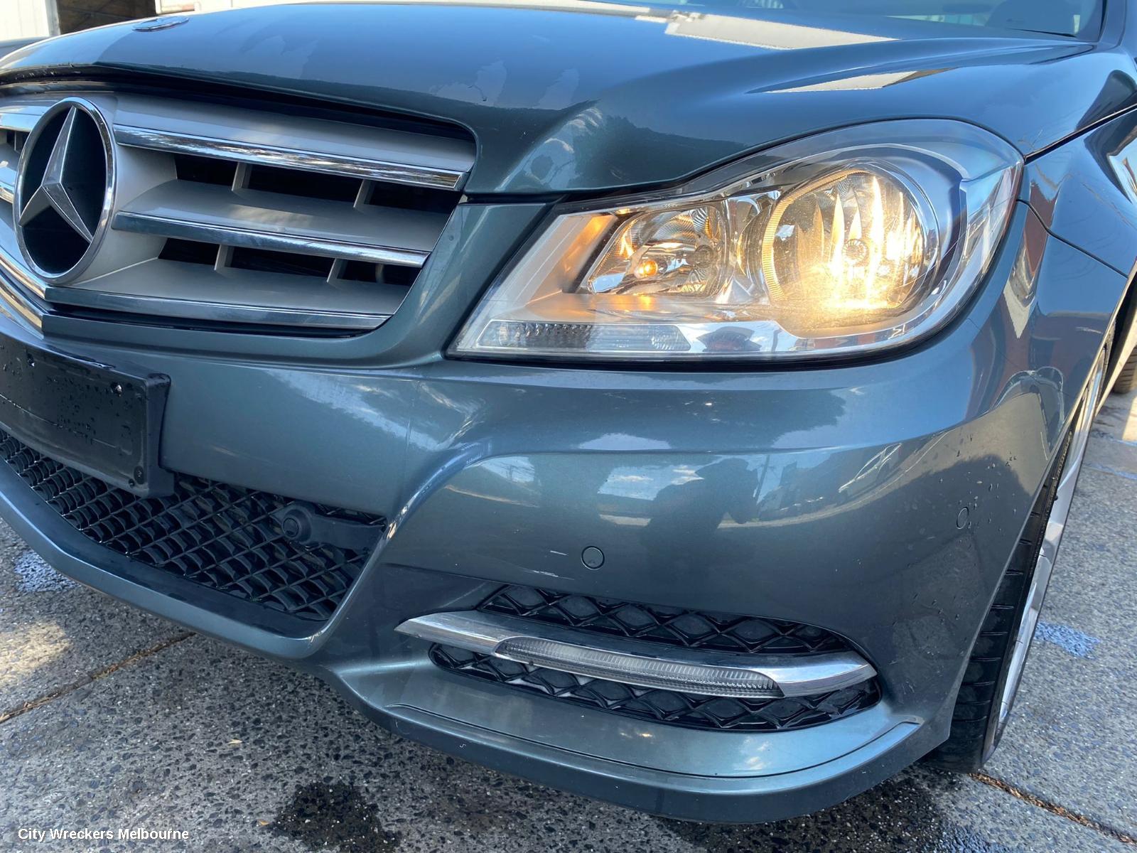 MERCEDES C CLASS RIGHT GUARD LINER, C204, FRONT SECTION, 05/2011 - 01/2015