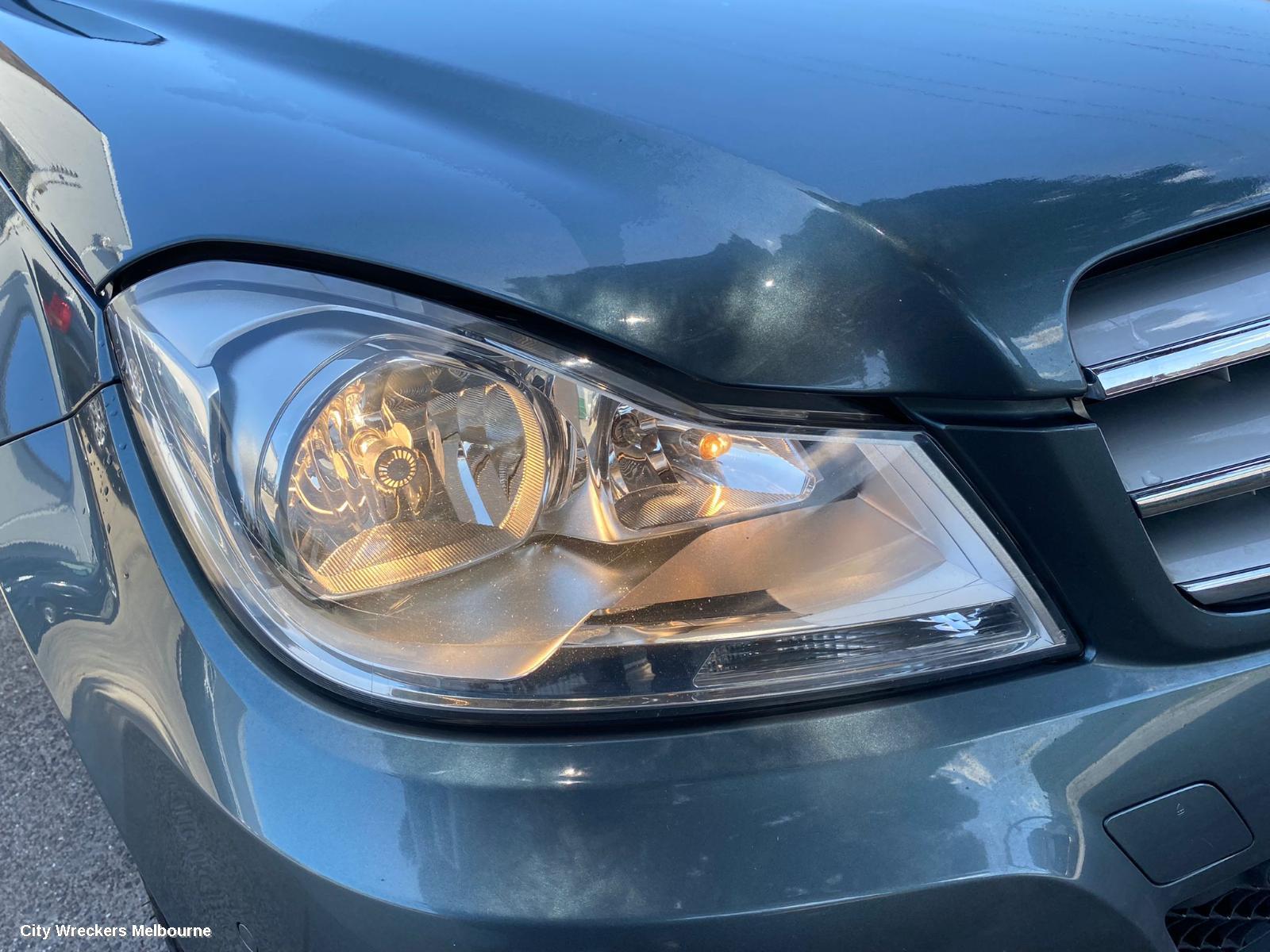 MERCEDES C CLASS RIGHT GUARD LINER, C204, FRONT SECTION, 05/2011 - 01/2015