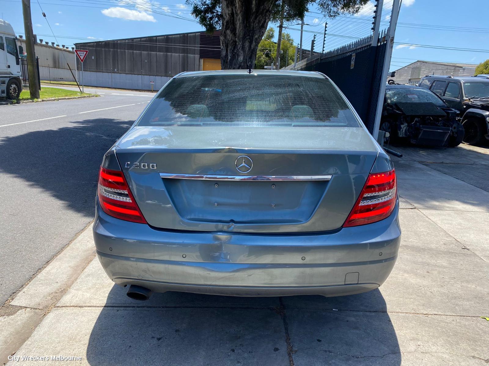 MERCEDES C CLASS RIGHT GUARD LINER, C204, FRONT SECTION, 05/2011 - 01/2015
