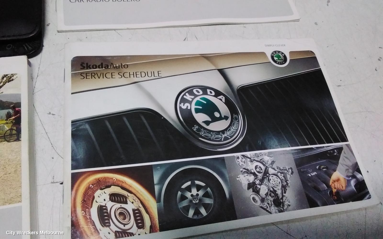SKODA SUPERB OWNERS HANDBOOK, 3T, 03/2009 - 12/2015