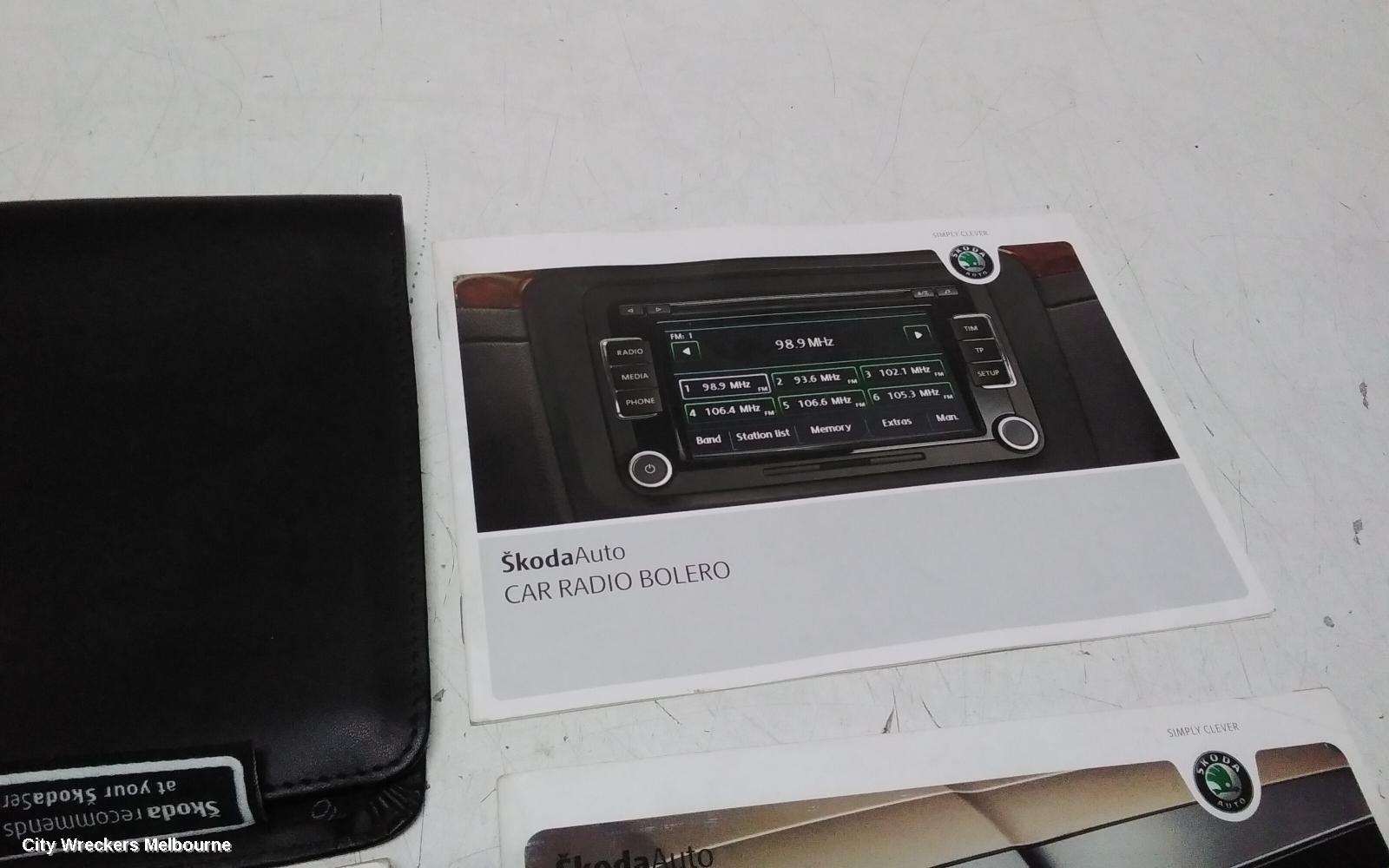 SKODA SUPERB OWNERS HANDBOOK, 3T, 03/2009 - 12/2015
