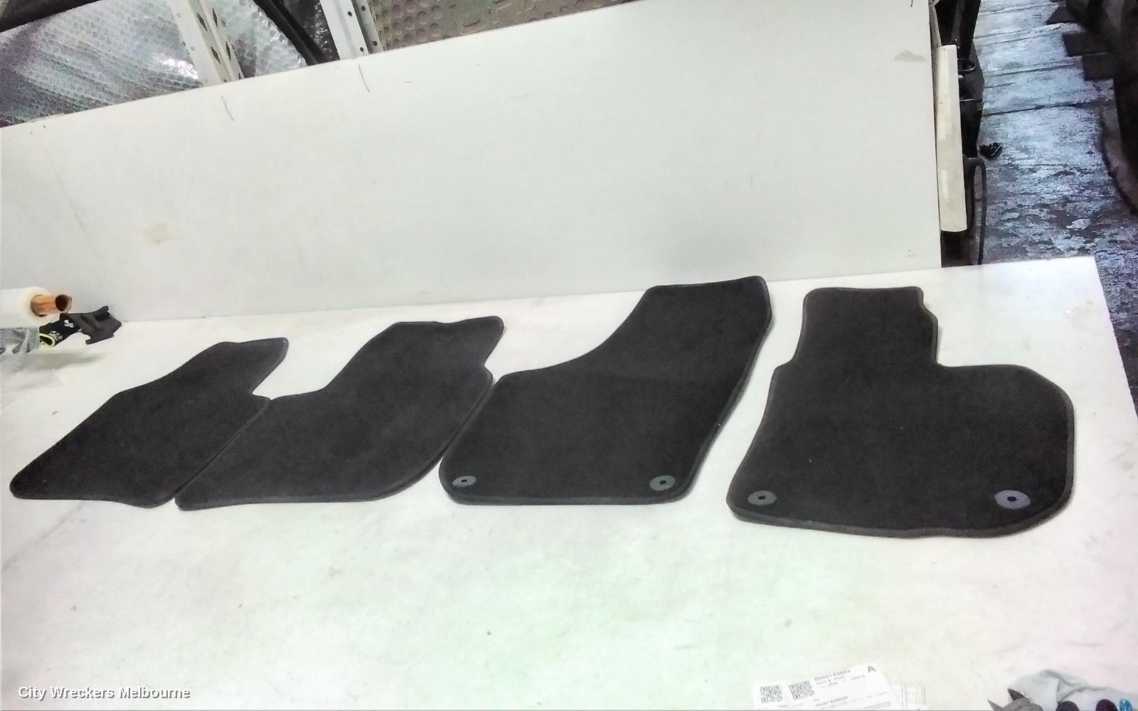 SKODA SUPERB FLOOR MATS, 3T 03/2009 - 12/2015