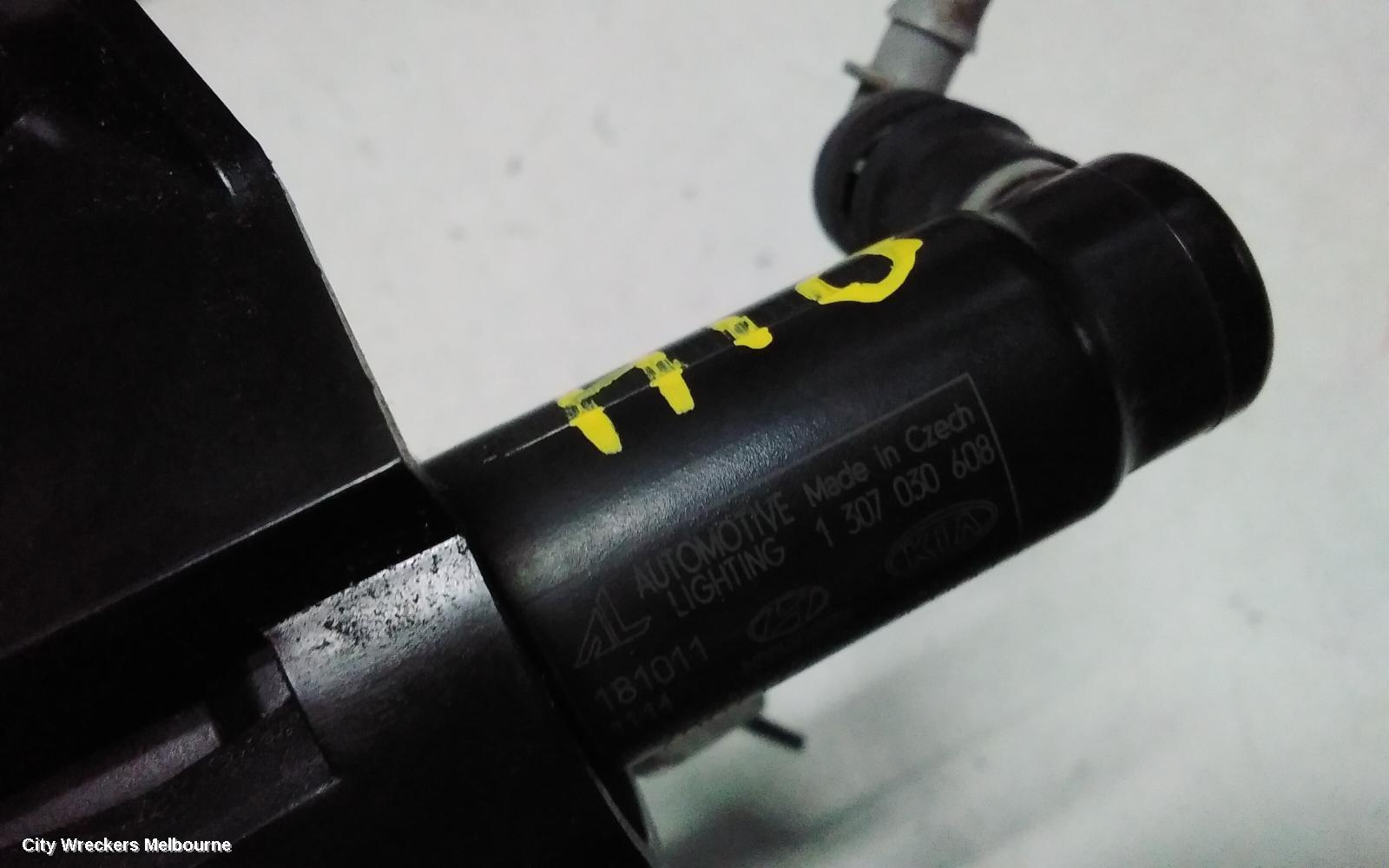 KIA OPTIMA WASHER JET, TF 11/2010 - 10/2015