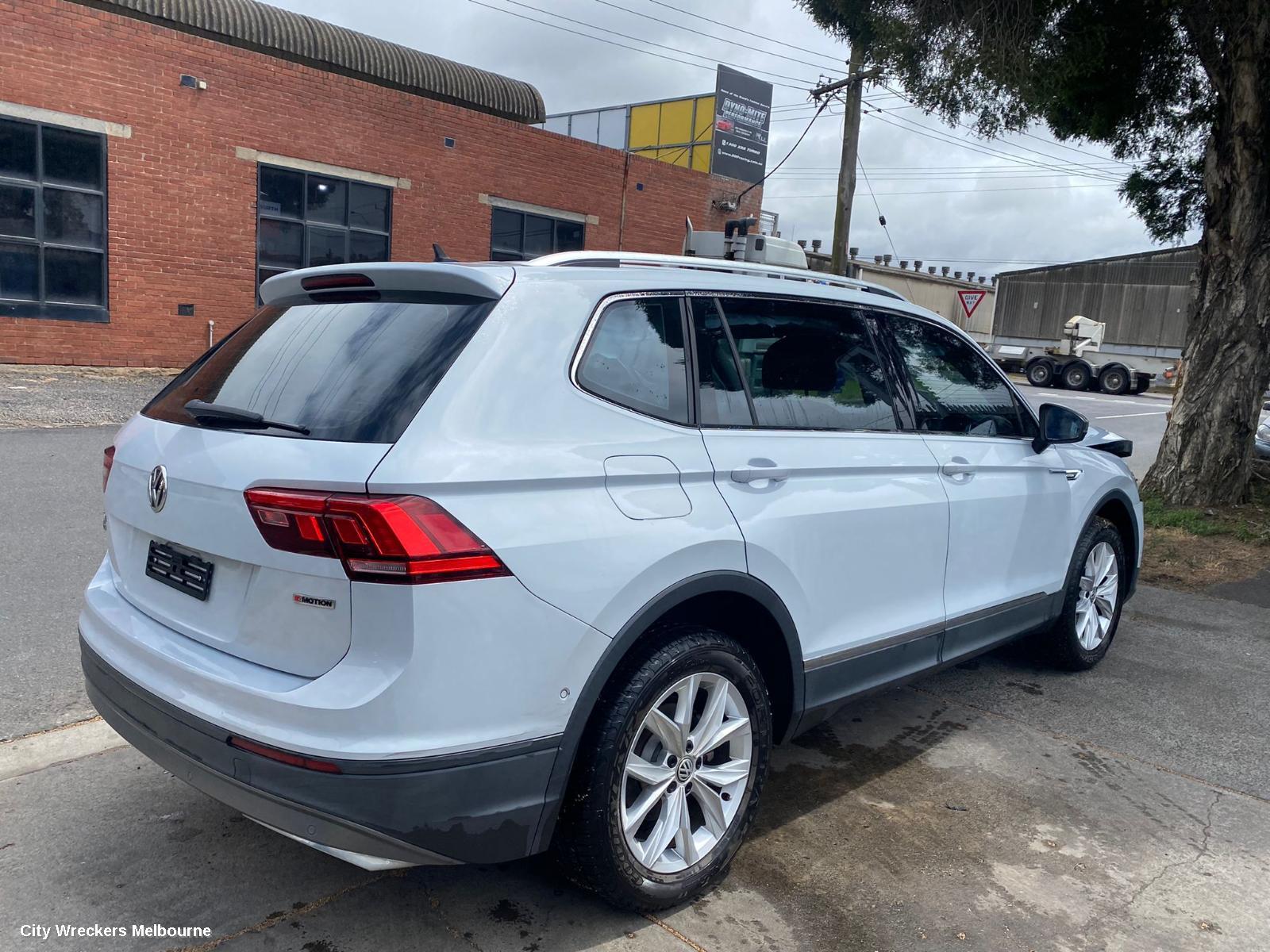 VOLKSWAGEN TIGUAN HATCH STRUT, TAILGATE STRUT (PAIR), POWER LIFT TYPE, 5NA, 06/2016 ONWARDS