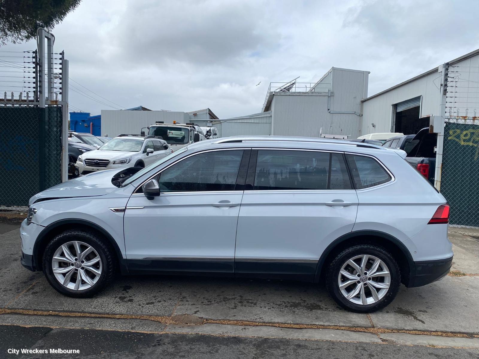 VOLKSWAGEN TIGUAN HATCH STRUT, TAILGATE STRUT (PAIR), POWER LIFT TYPE, 5NA, 06/2016 ONWARDS