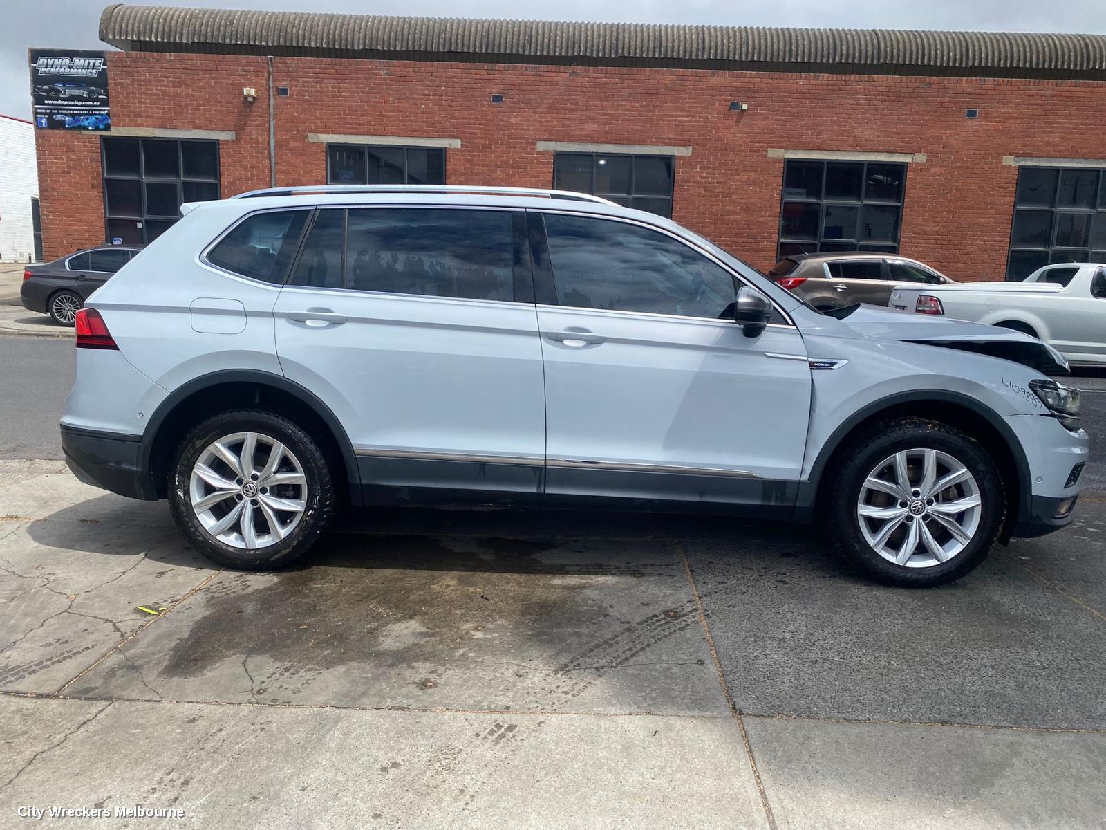 VOLKSWAGEN TIGUAN HATCH STRUT, TAILGATE STRUT (PAIR), POWER LIFT TYPE, 5NA, 06/2016 ONWARDS