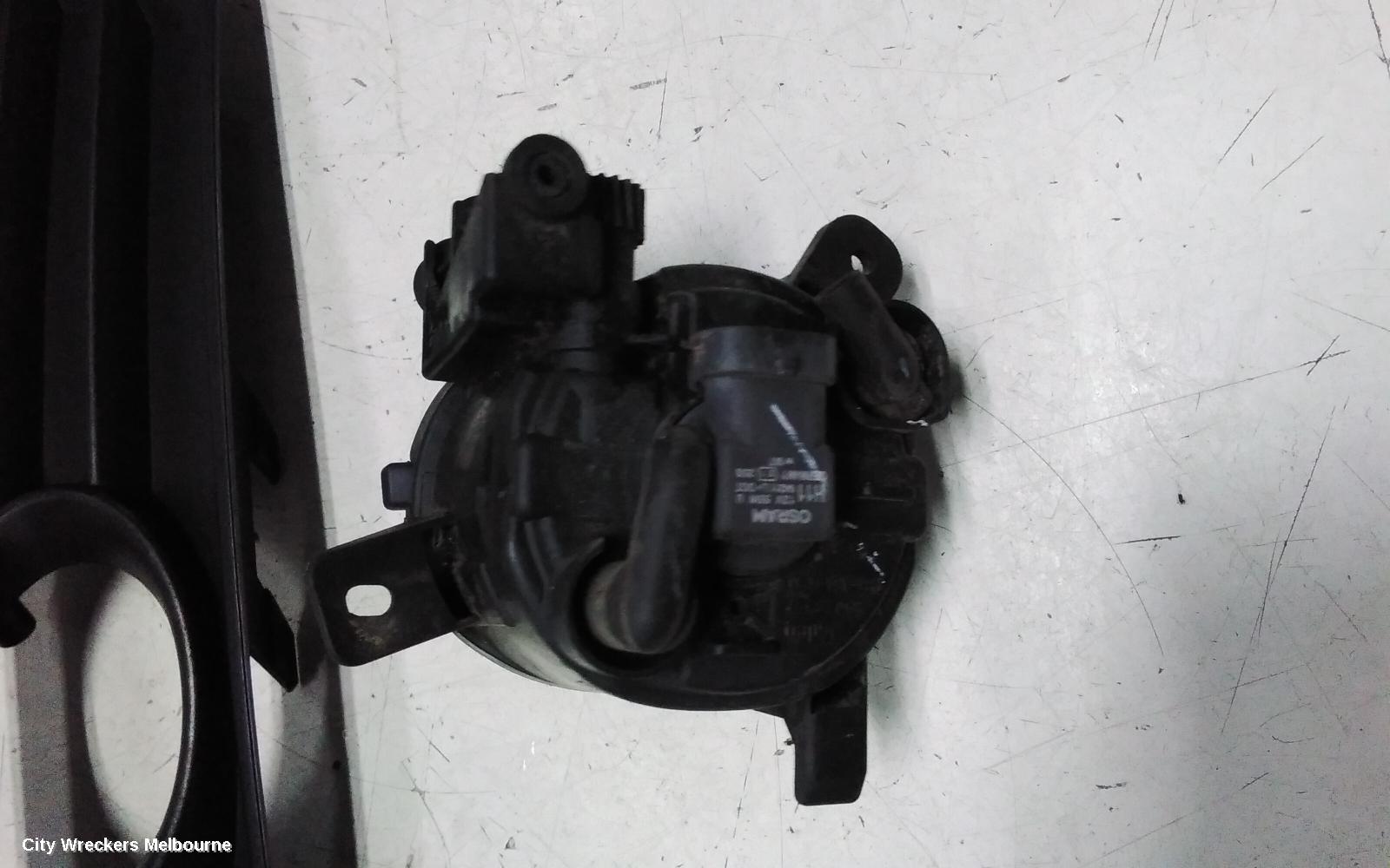 VOLKSWAGEN PASSAT LEFT INDICATOR/FOG/SIDE, BUMPER FOGLAMP, 3CC, SEDAN, 08/2008 - 02/2012