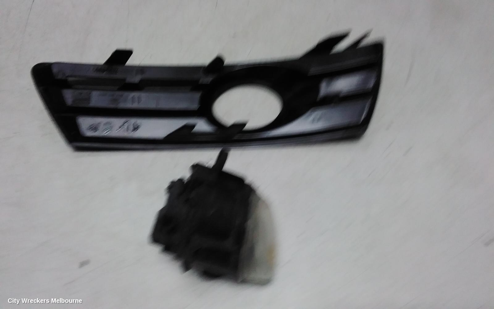 VOLKSWAGEN PASSAT LEFT INDICATOR/FOG/SIDE, BUMPER FOGLAMP, 3CC, SEDAN, 08/2008 - 02/2012