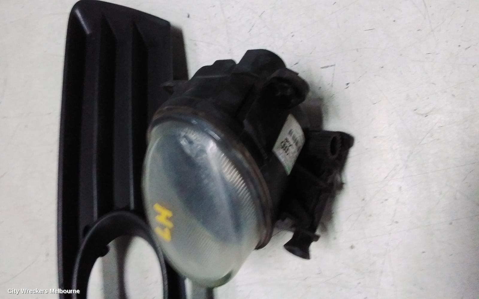 VOLKSWAGEN PASSAT LEFT INDICATOR/FOG/SIDE, BUMPER FOGLAMP, 3CC, SEDAN, 08/2008 - 02/2012