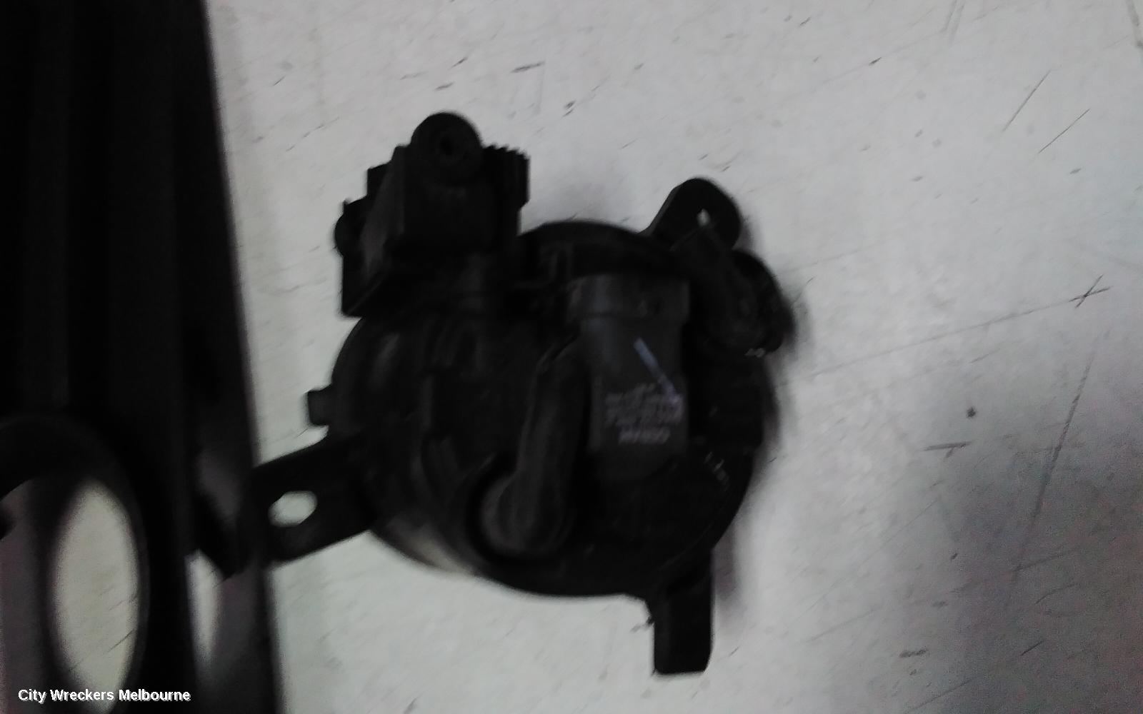 VOLKSWAGEN PASSAT LEFT INDICATOR/FOG/SIDE, BUMPER FOGLAMP, 3CC, SEDAN, 08/2008 - 02/2012