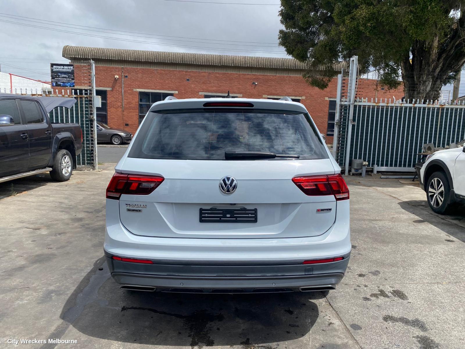 VOLKSWAGEN TIGUAN HATCH STRUT, TAILGATE STRUT (PAIR), POWER LIFT TYPE, 5NA, 06/2016 ONWARDS