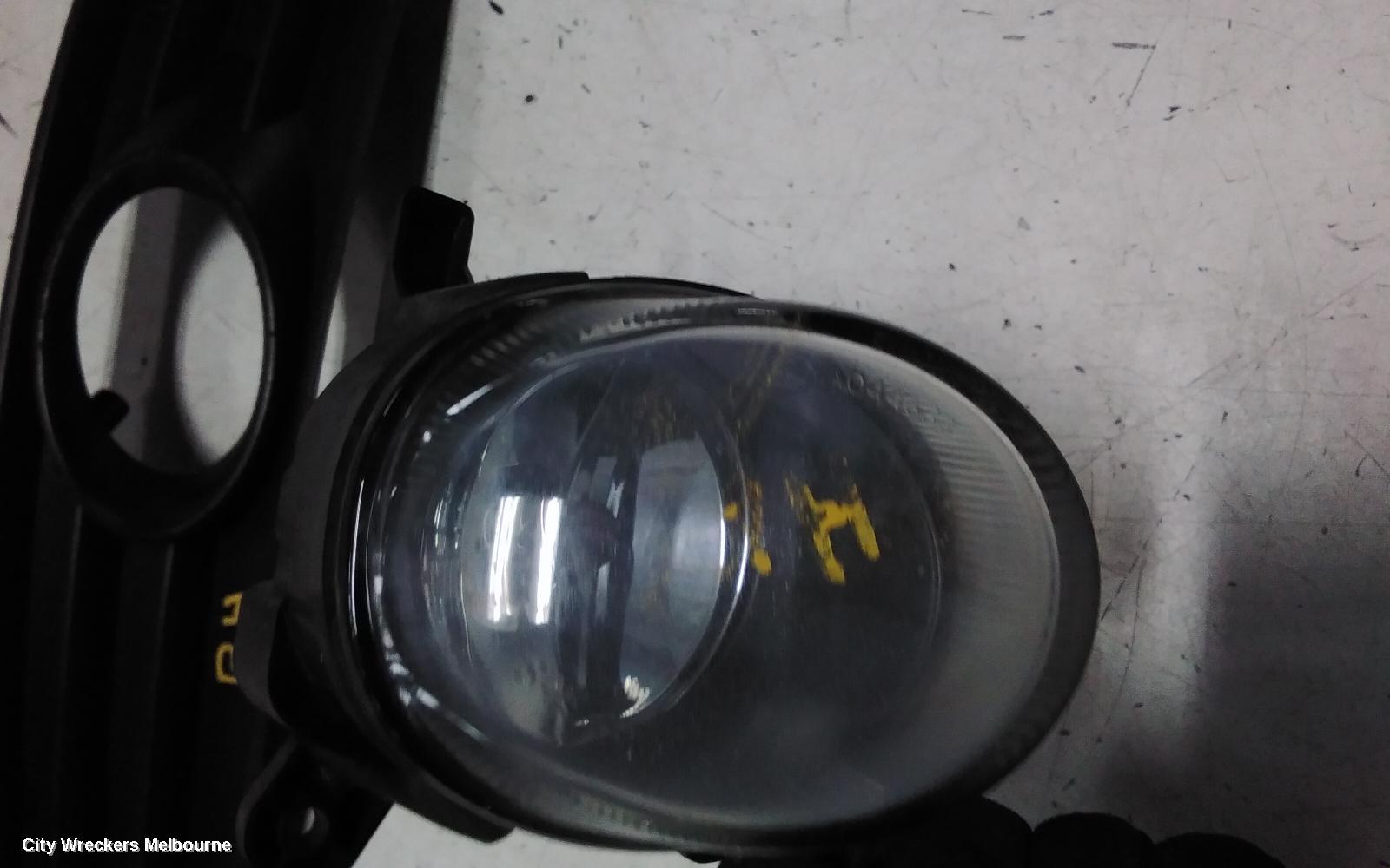 VOLKSWAGEN PASSAT RIGHT INDICATOR/FOG/SIDE, BUMPER FOGLAMP, 3CC, SEDAN, 08/2008 - 02/2012