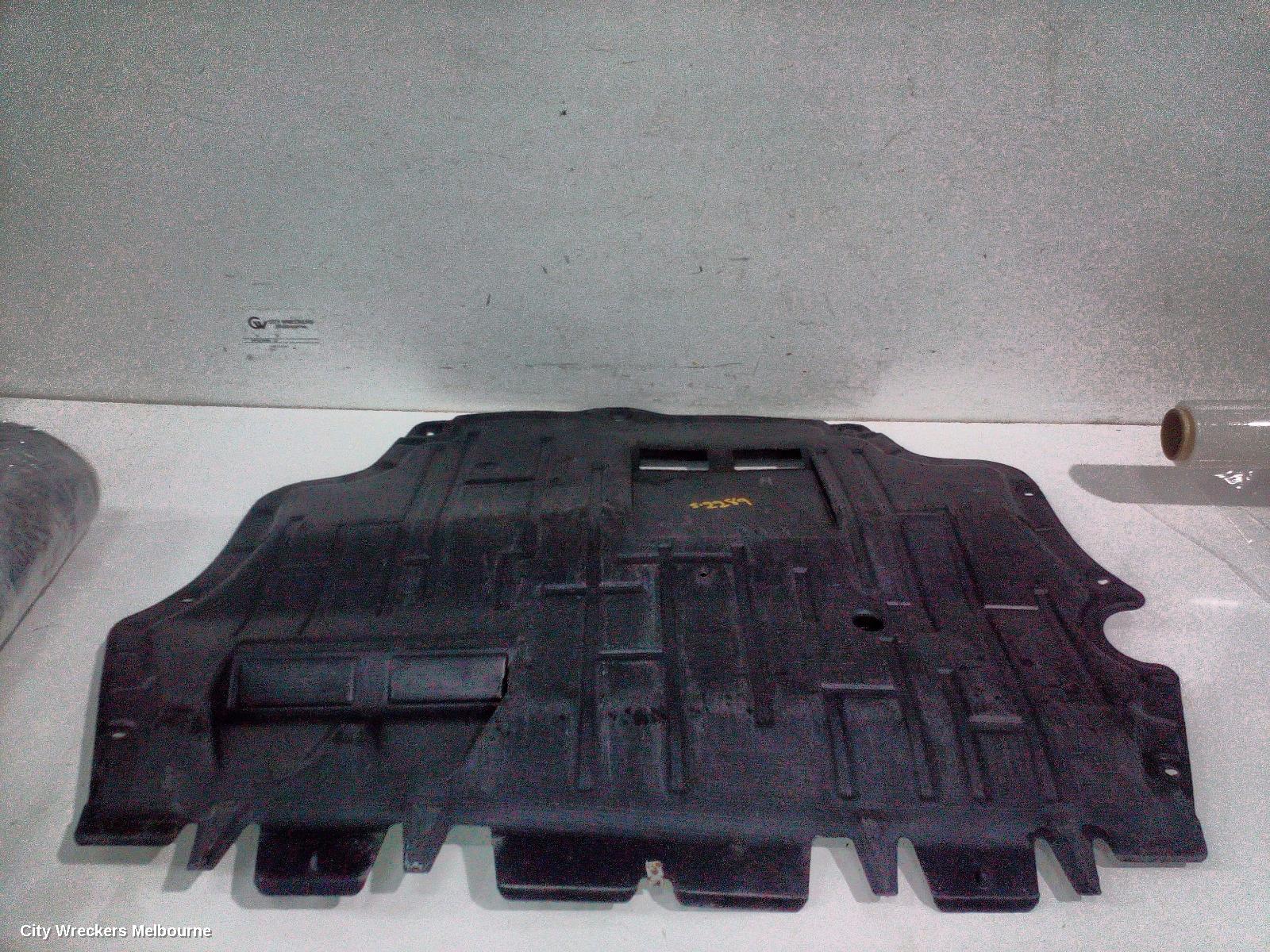 VOLKSWAGEN PASSAT LOWER ENGINE SPLASH TRAY, 3CC, SEDAN, 08/2008 - 12/2016