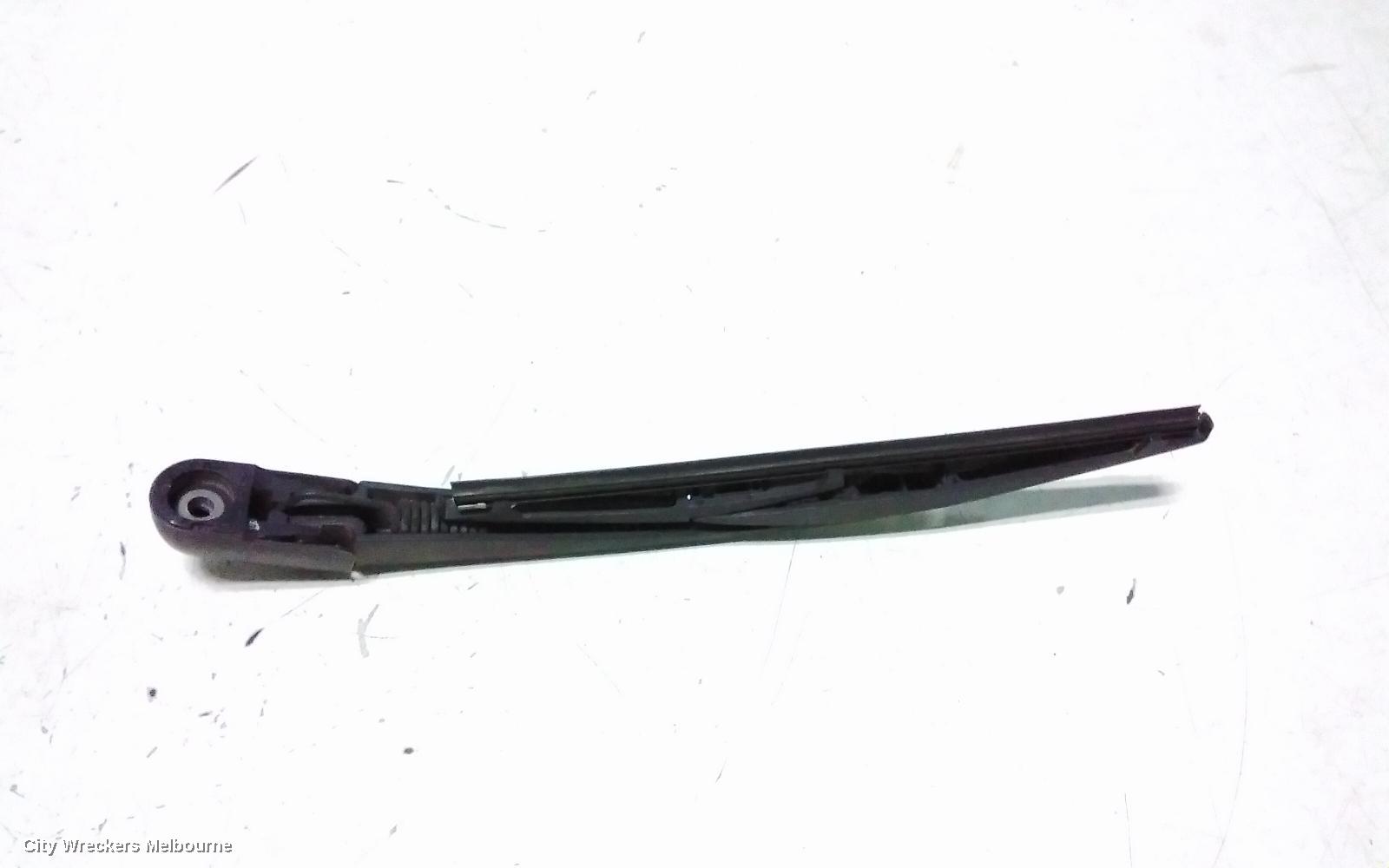 SUZUKI SWIFT WIPER ARM, TAILGATE, FZ, 08/2010 - 03/2017
