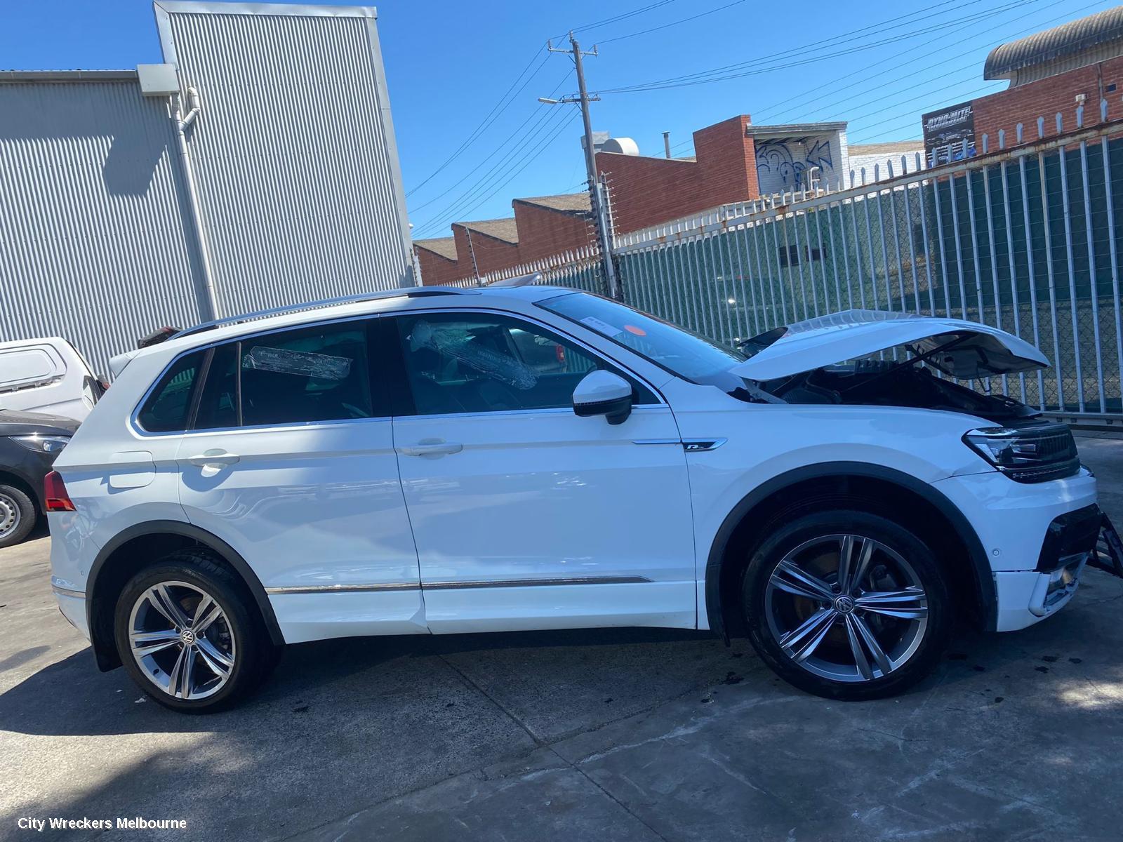 VOLKSWAGEN TIGUAN ENGINE, PETROL, 2.0, TURBO, CZPA CODE, 5NA, 06/2016 ONWARDS