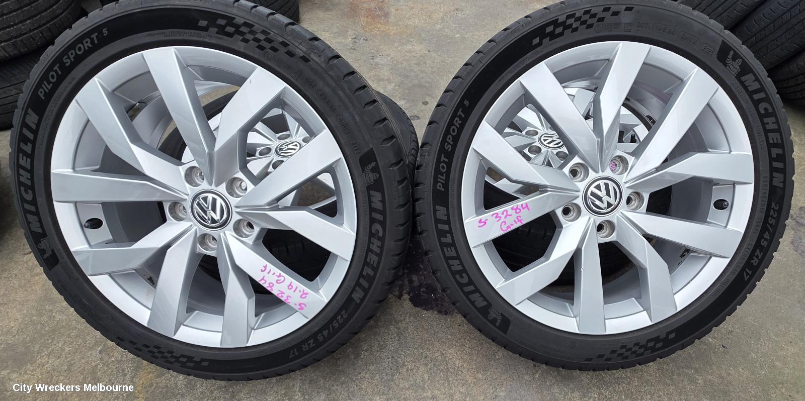 VOLKSWAGEN GOLF WHEEL MAG, FACTORY, 17X7.5IN, BELMONT/NOTTINGHAM, 5 V SPOKE, LIGHT GREY, GEN 8, 09/2020 ONWARDS