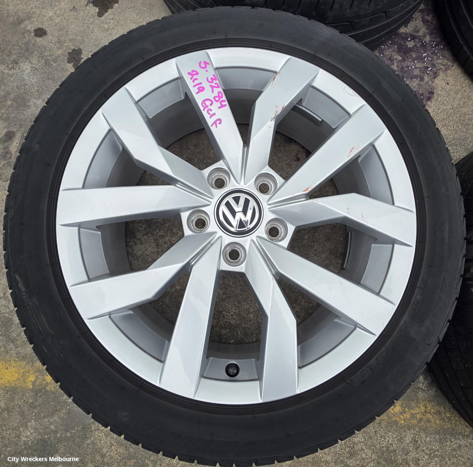 VOLKSWAGEN GOLF WHEEL MAG, FACTORY, 17X7.5IN, BELMONT/NOTTINGHAM, 5 V SPOKE, LIGHT GREY, GEN 8, 09/2020 ONWARDS
