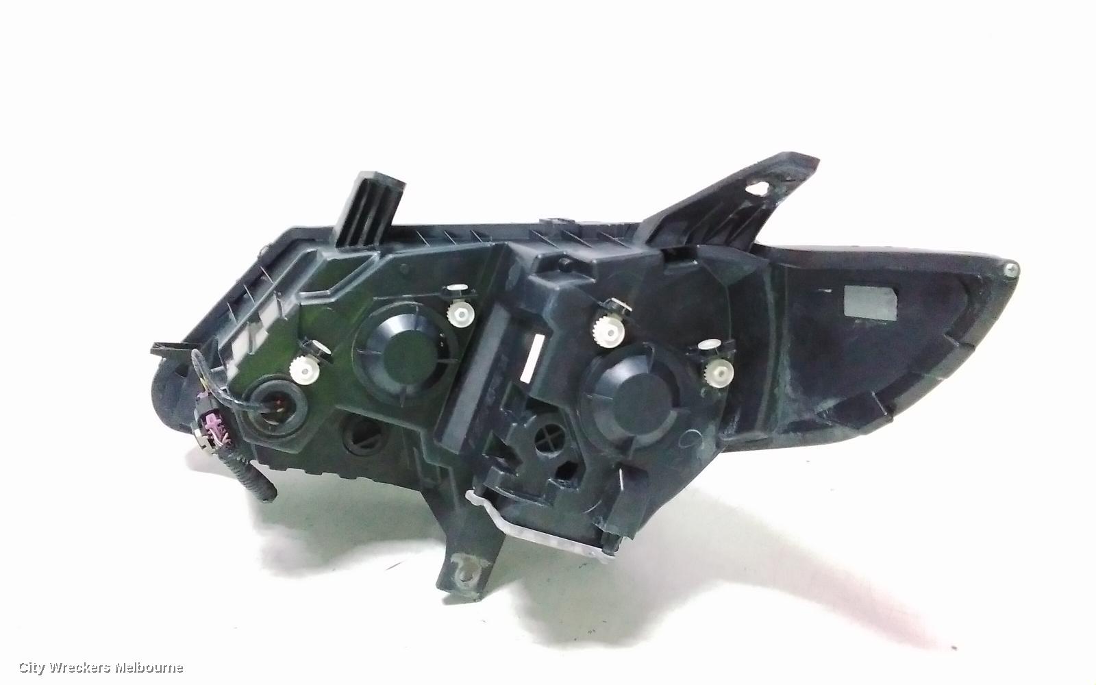 LDV G10 RIGHT HEADLAMP, SV7A, W/ XENON TYPE, WAGON, 04/2015 - 08/2022