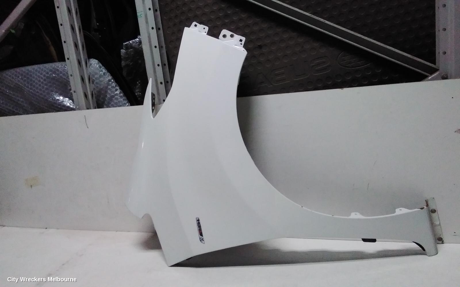 LDV G10 RIGHT GUARD, SV7A/SV7C, WAGON/VAN, 04/2015 ONWARDS