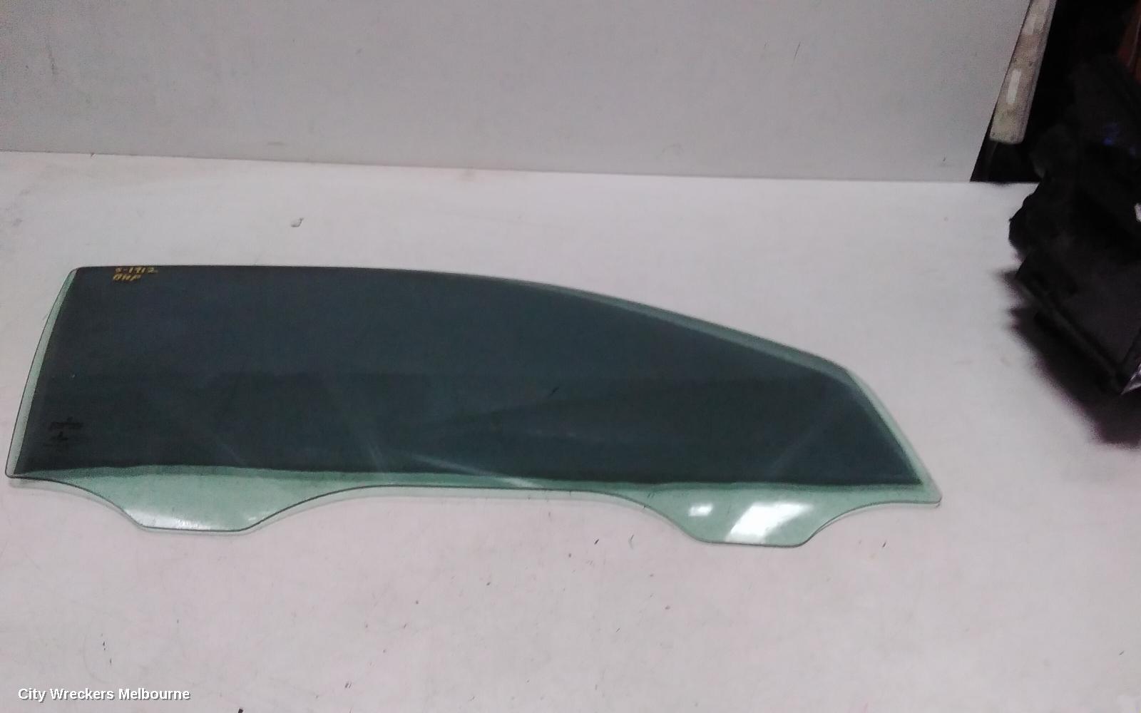 MERCEDES CLC CLASS RIGHT FRONT DOOR WINDOW, CL203 08/2008 - 03/2011