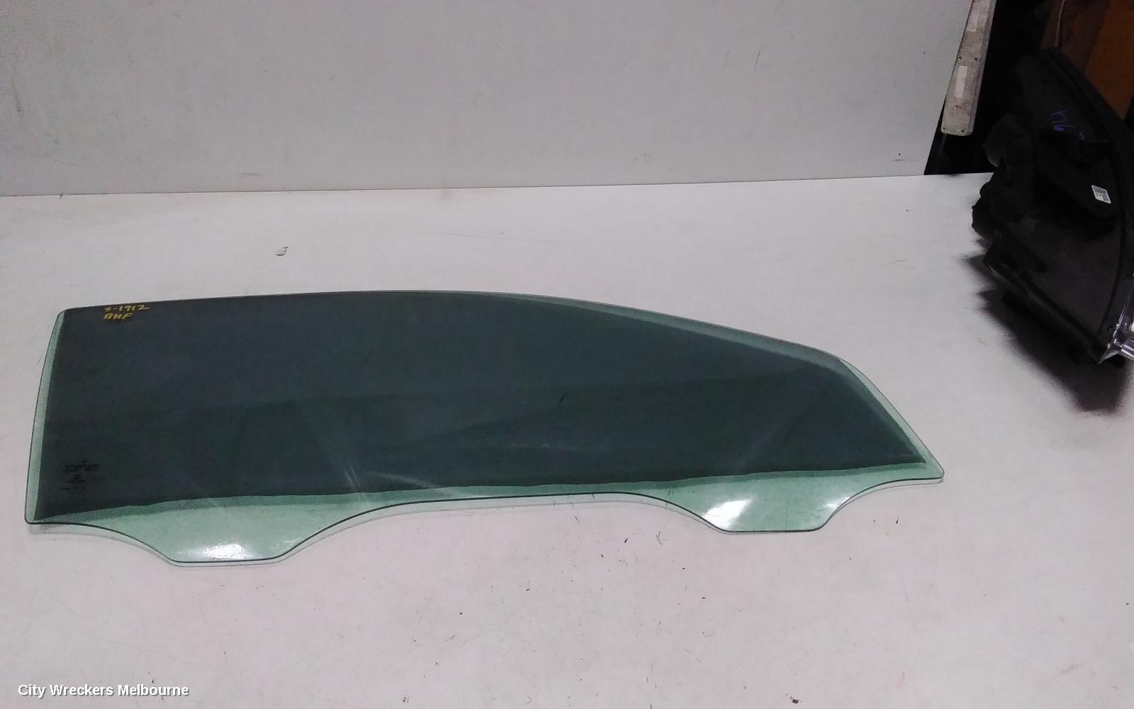 MERCEDES CLC CLASS RIGHT FRONT DOOR WINDOW, CL203 08/2008 - 03/2011