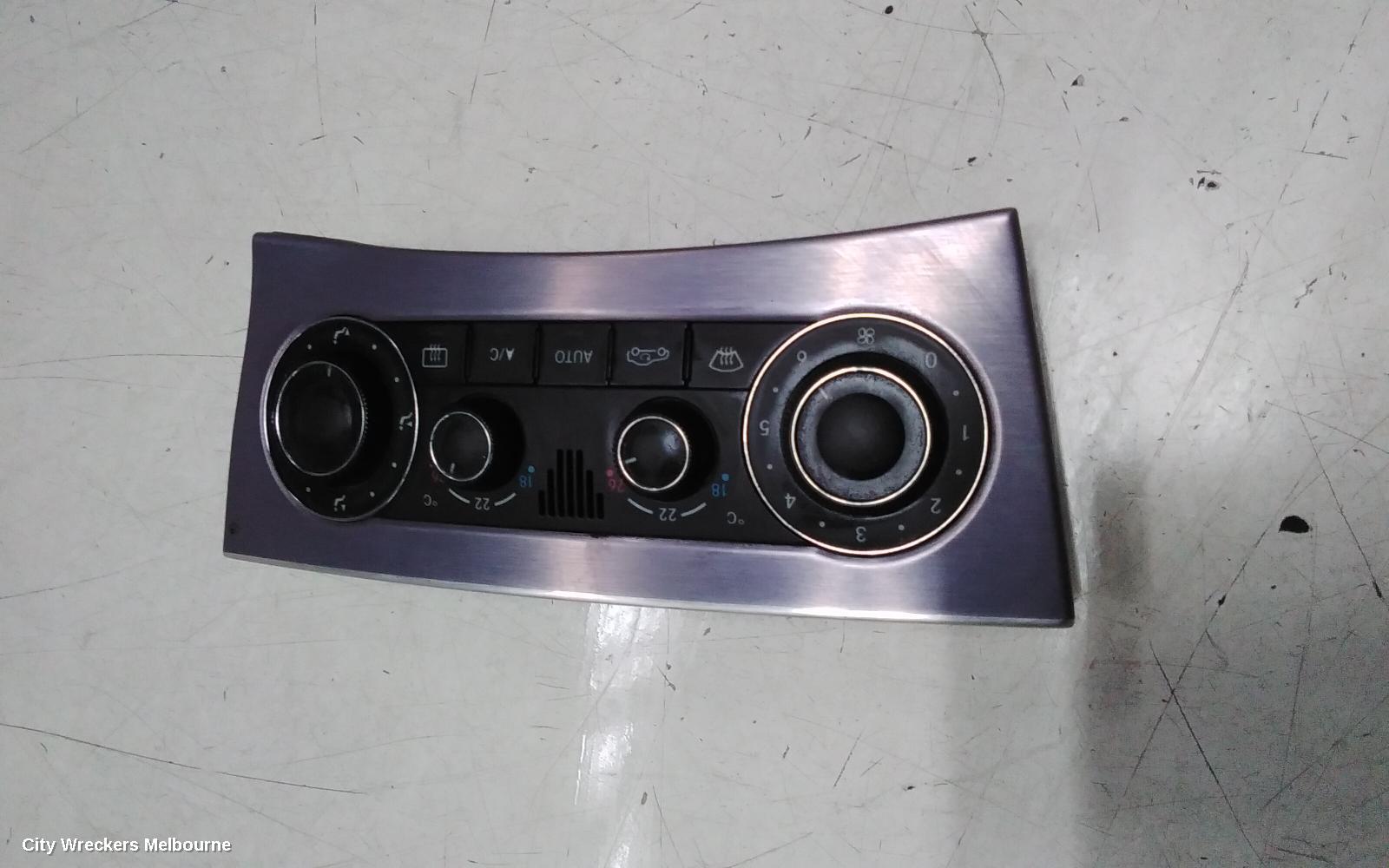 MERCEDES CLC CLASS HEATER/AC CONTROLS, CL203, NON DISPLAY SCREEN, 08/2008 - 03/2011