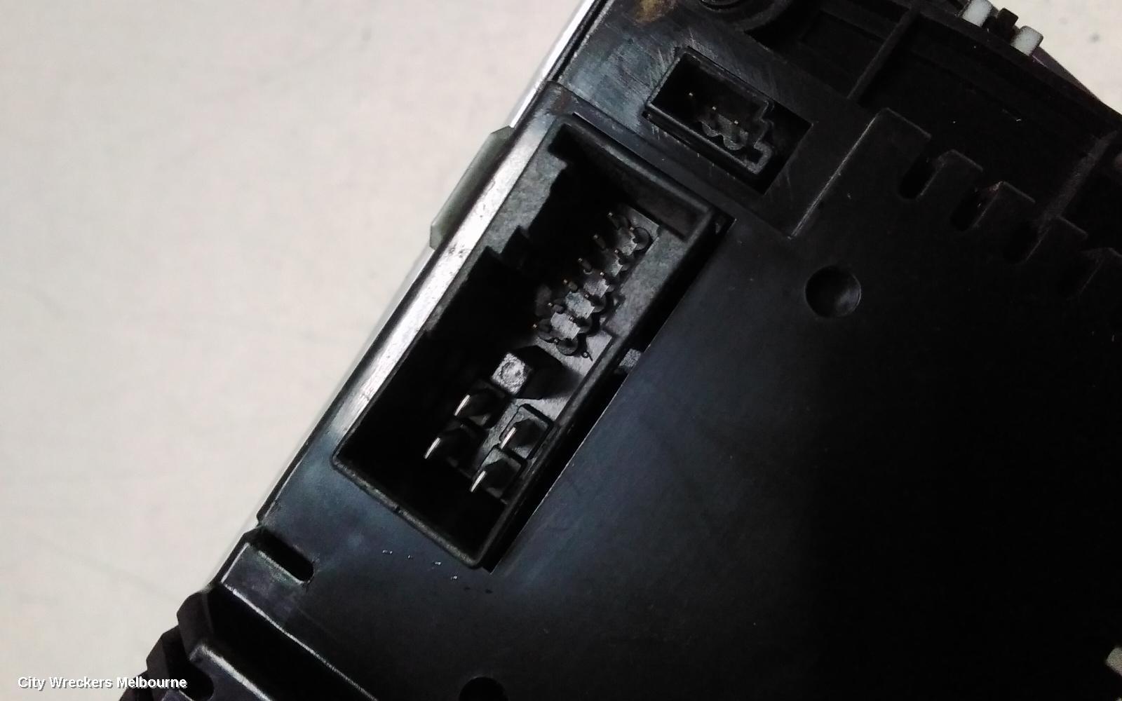 MERCEDES CLC CLASS HEATER/AC CONTROLS, CL203, NON DISPLAY SCREEN, 08/2008 - 03/2011