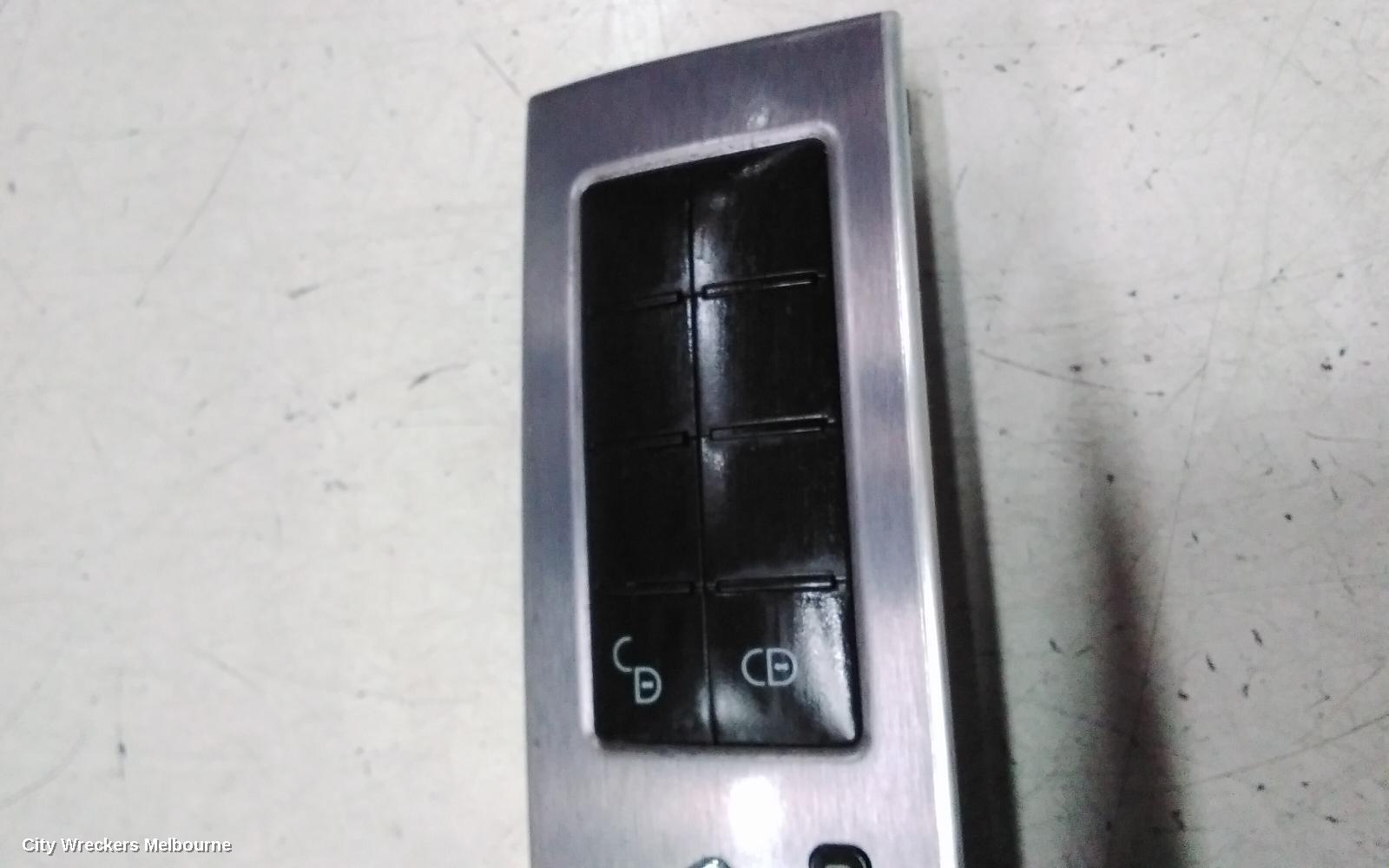 MERCEDES CLC CLASS, CL203 08/2008 - 03/2011, HAZARD SWITCH AND SURROUND: 144833