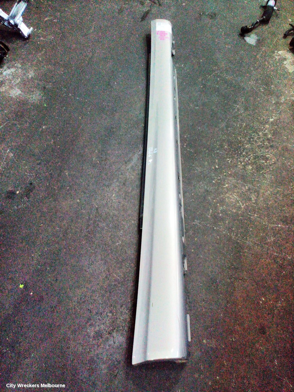 MERCEDES CLC CLASS SIDE STEP/SKIRT, CL203, RH SIDE, 08/2008 - 03/2011