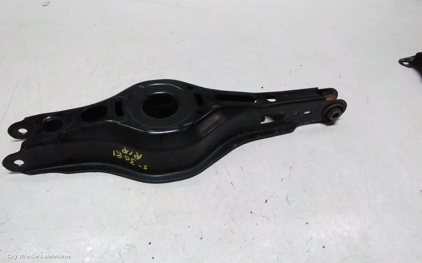 TOYOTA CAMRY RIGHT REAR TRAILING ARM, LOWER CONTROL ARM-REAR, XV70, 09/2017 - 05/2024