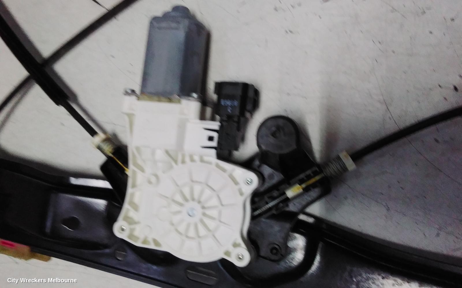 LAND ROVER DISCOVERY SPORT RIGHT FRONT WINDOW REG/MOTOR, L550, 01/2015 ONWARDS