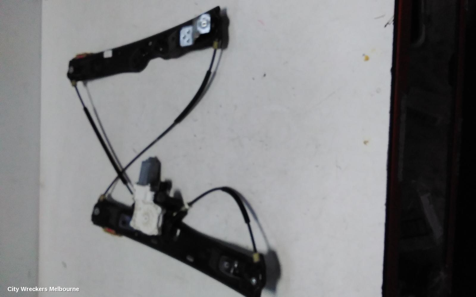 LAND ROVER DISCOVERY SPORT RIGHT FRONT WINDOW REG/MOTOR, L550, 01/2015 ONWARDS