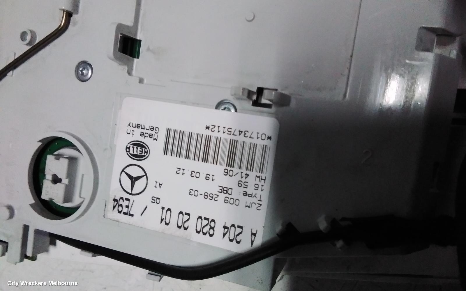 MERCEDES C CLASS COURTESY LIGHT, FRONT (CENTRE), NON SUNROOF CONTROLS TYPE, GREY, W204, 07/2007 - 01/2015