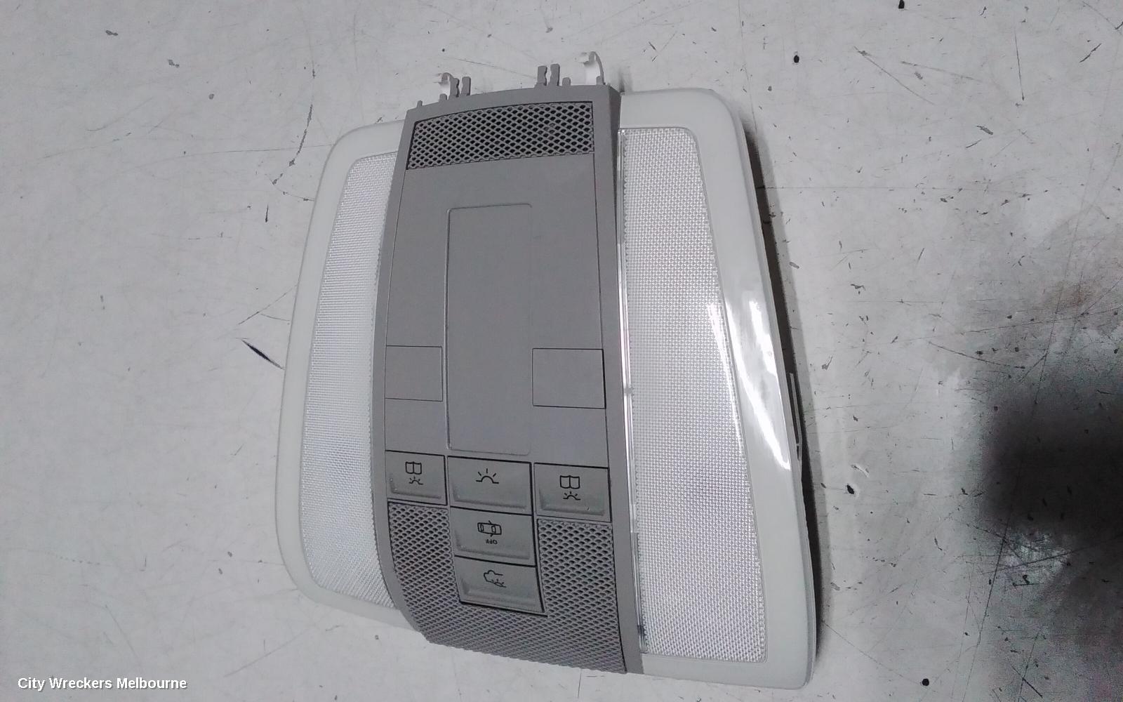 MERCEDES C CLASS COURTESY LIGHT, FRONT (CENTRE), NON SUNROOF CONTROLS TYPE, GREY, W204, 07/2007 - 01/2015