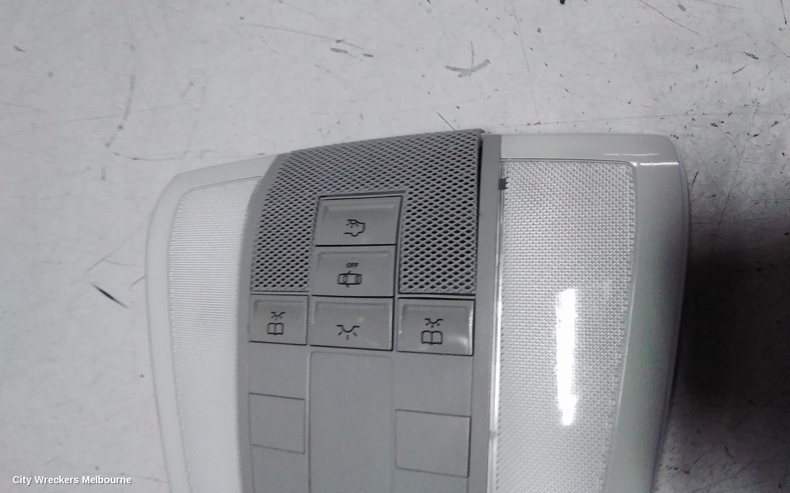 MERCEDES C CLASS COURTESY LIGHT, FRONT (CENTRE), NON SUNROOF CONTROLS TYPE, GREY, W204, 07/2007 - 01/2015