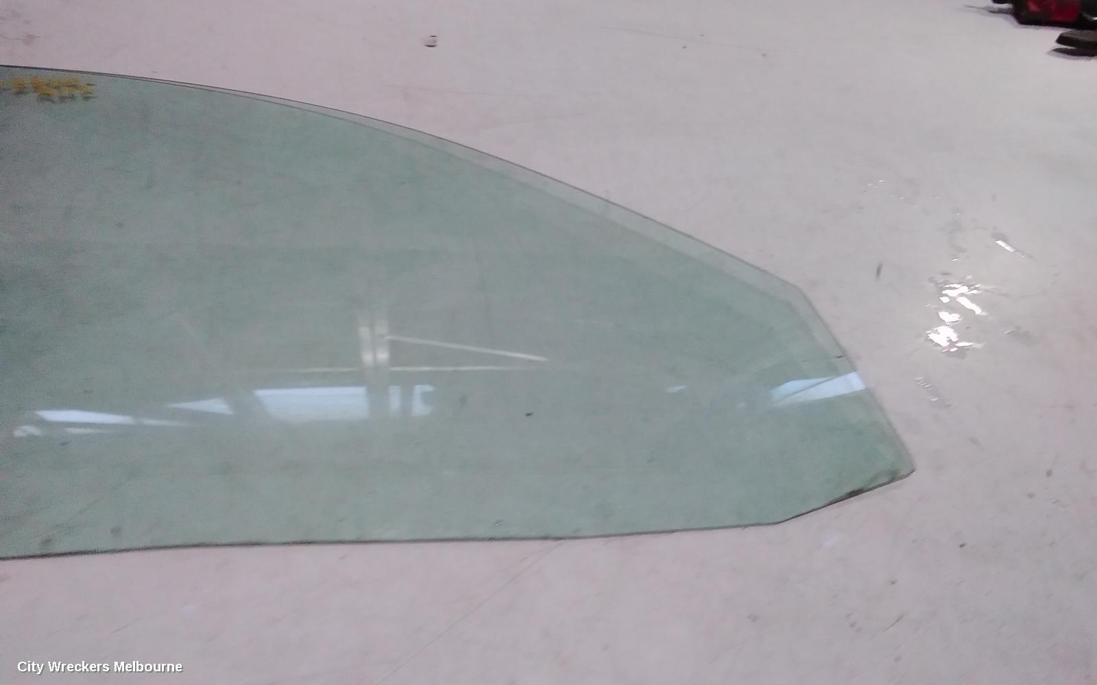 VOLKSWAGEN GOLF RIGHT FRONT DOOR WINDOW, 5DR HATCH 09/1998 - 04/2004