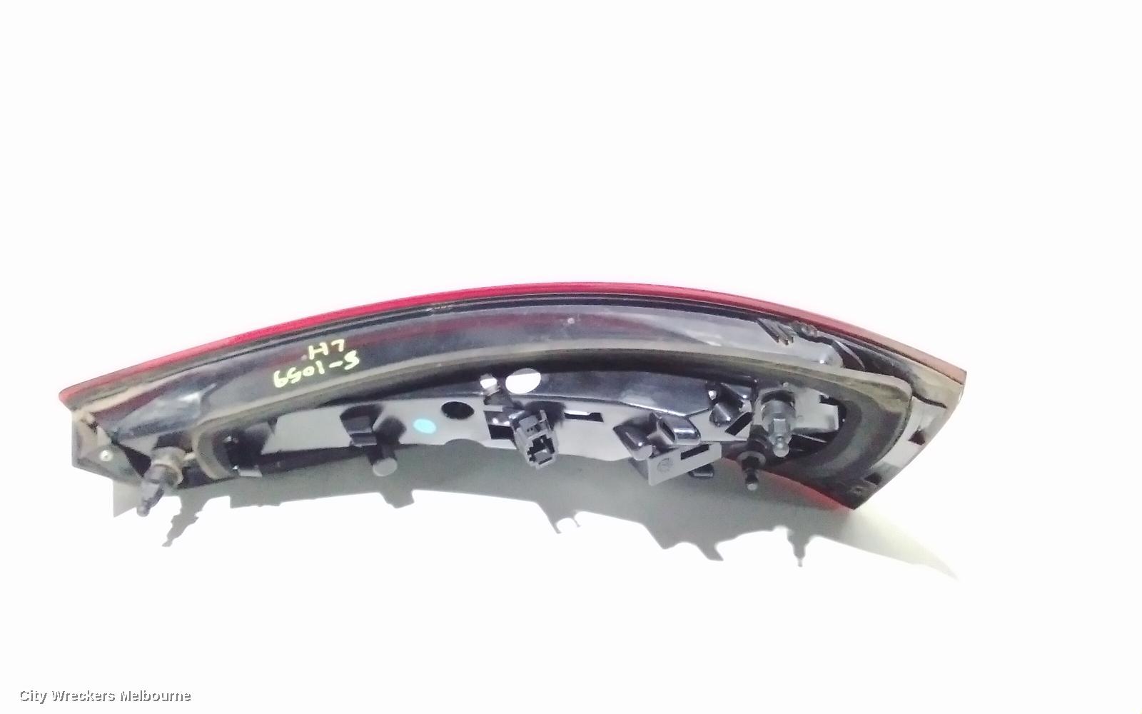 AUDI Q3 LEFT TAILLIGHT, IN TAILGATE, 8U, Q3/RSQ3, LED TYPE (10TH VIN DIGIT C,D,E), 03/2012 - 02/2015