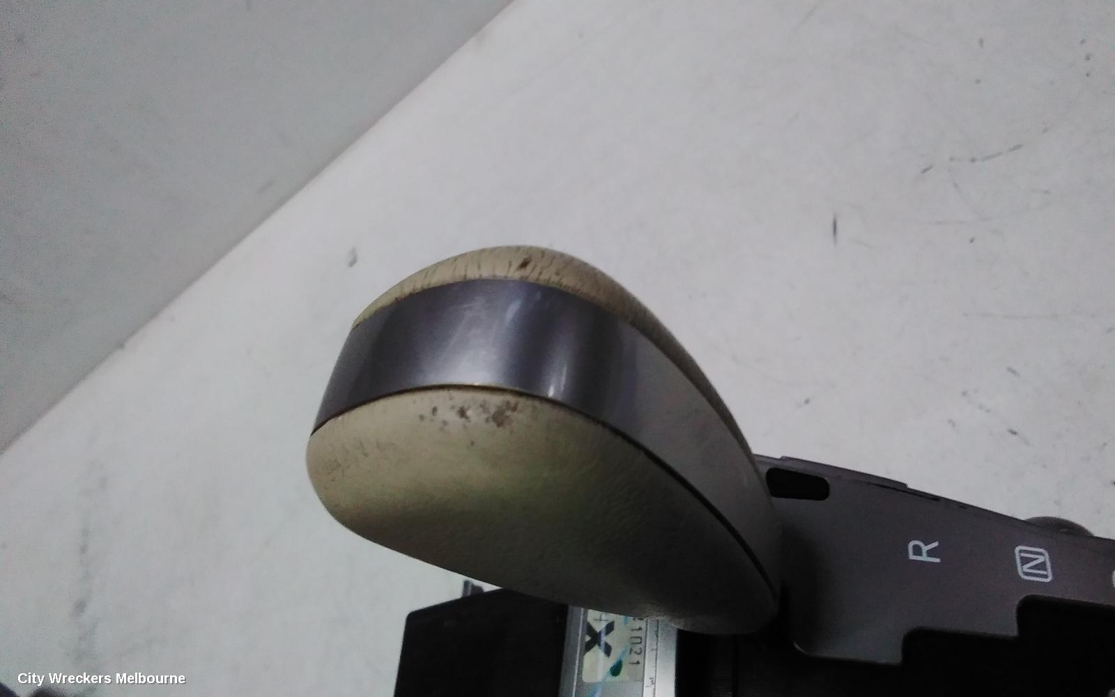 NISSAN ELGRAND GEAR STICK/SHIFTER, E51 05/2002 - 12/2010